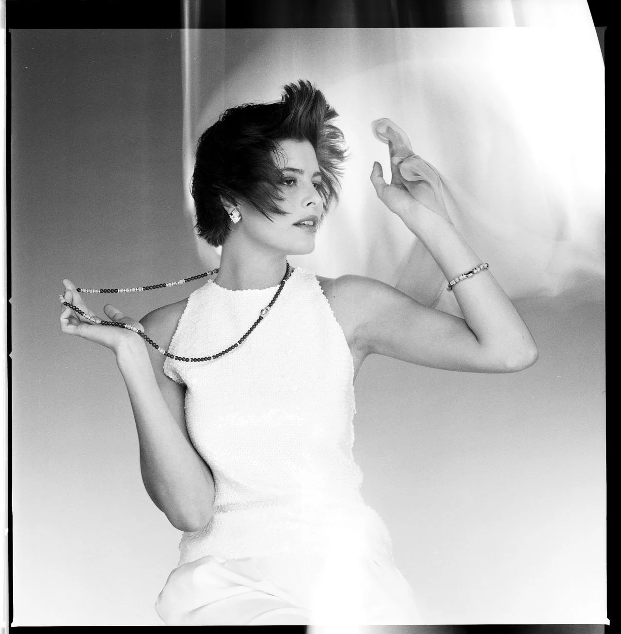 0588_26.DIOR JEWELRY_BEAUTY_COSMETICS_(LETICIA)_1984_NEGATIV_008_PA.jpg