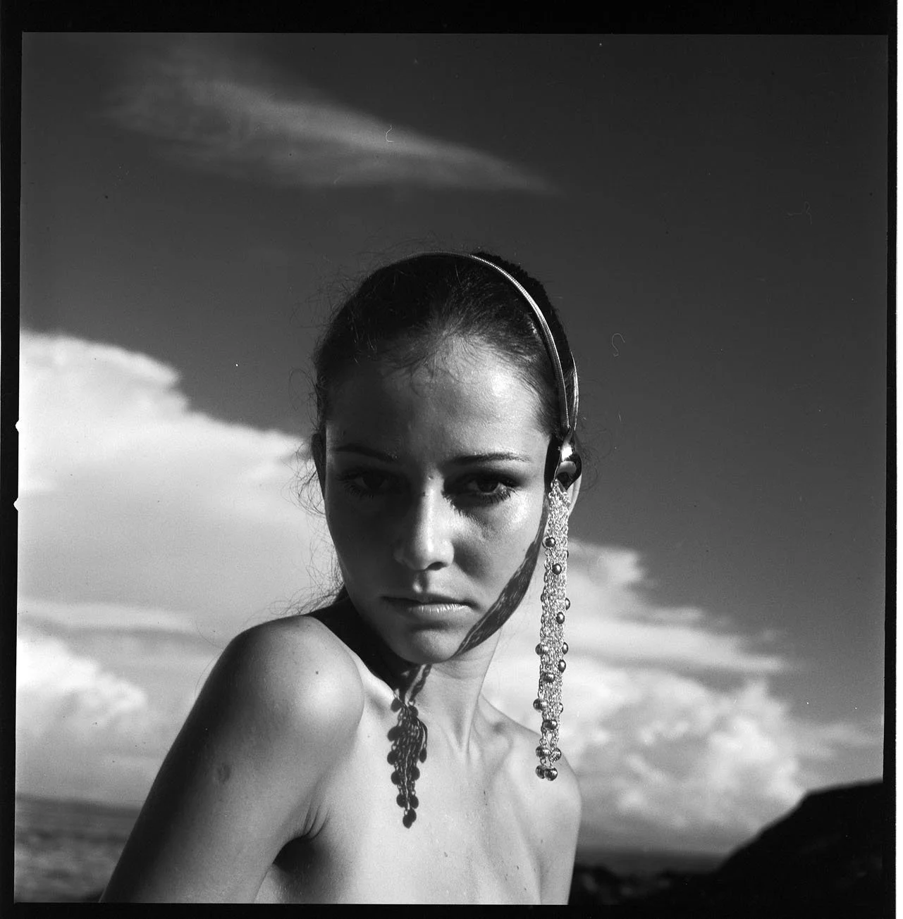 0816_26.DIOR JEWELRY_BEAUTY_COSMETICS_DIOR_007.tif NEGATIV_PA.jpg
