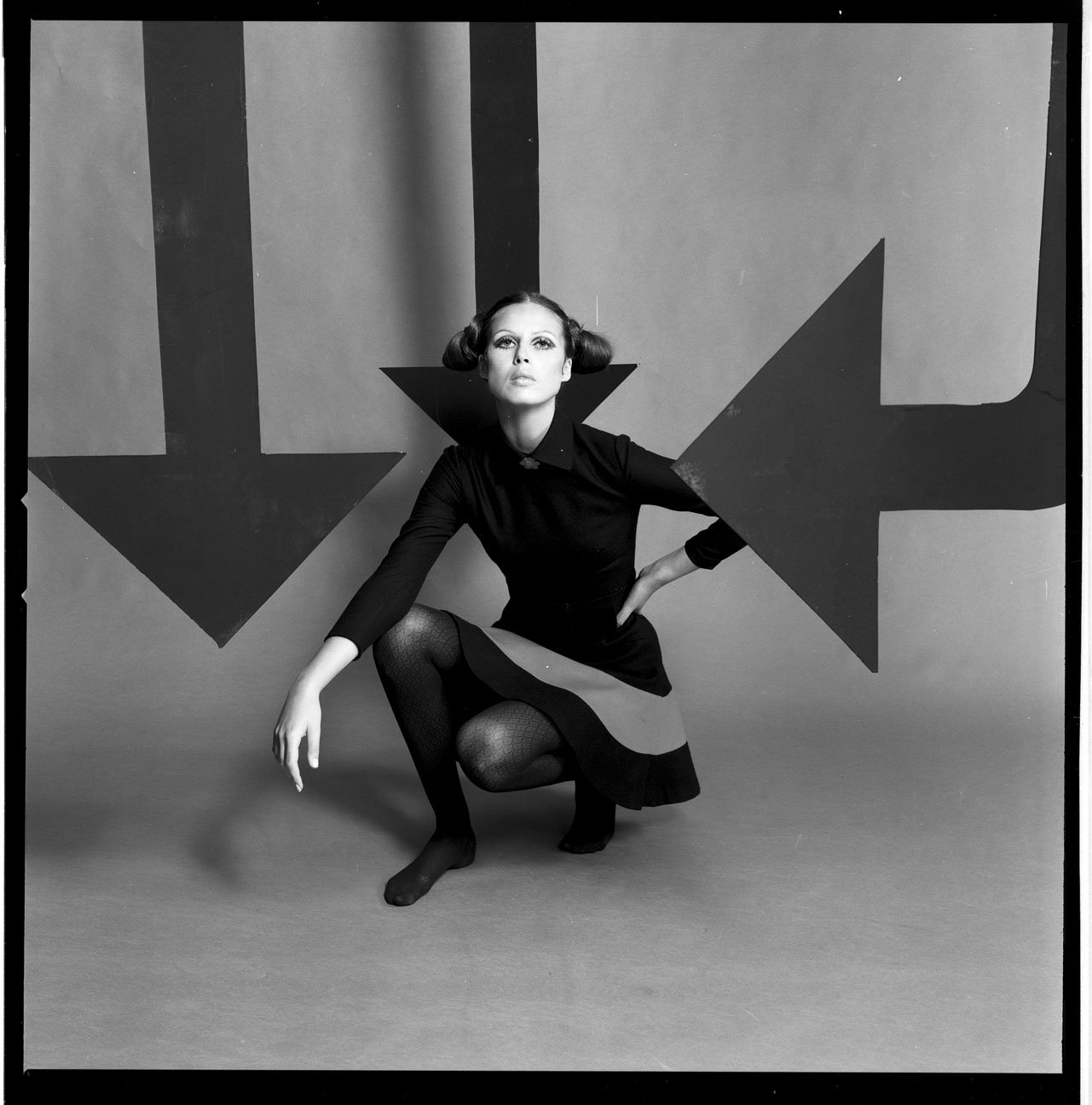 030_4.BLACK IS BEAUTYFUL-EDITORIAL (ALVILETTE 1968_69)_005_NEGATIV_PA.jpg