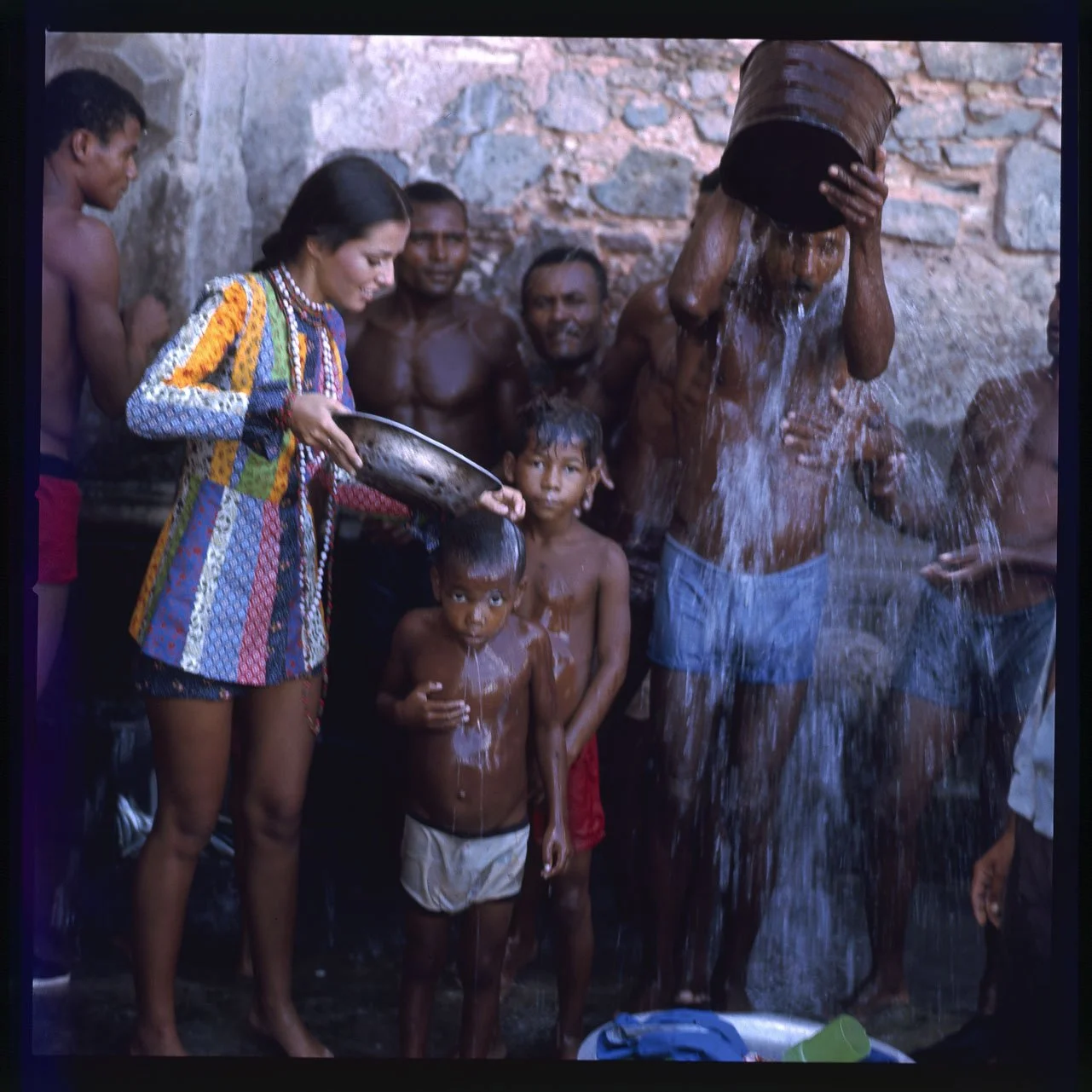 004_30.BRASIL_STREET-CHILDREN_EDITORIAL_002_PA.jpg