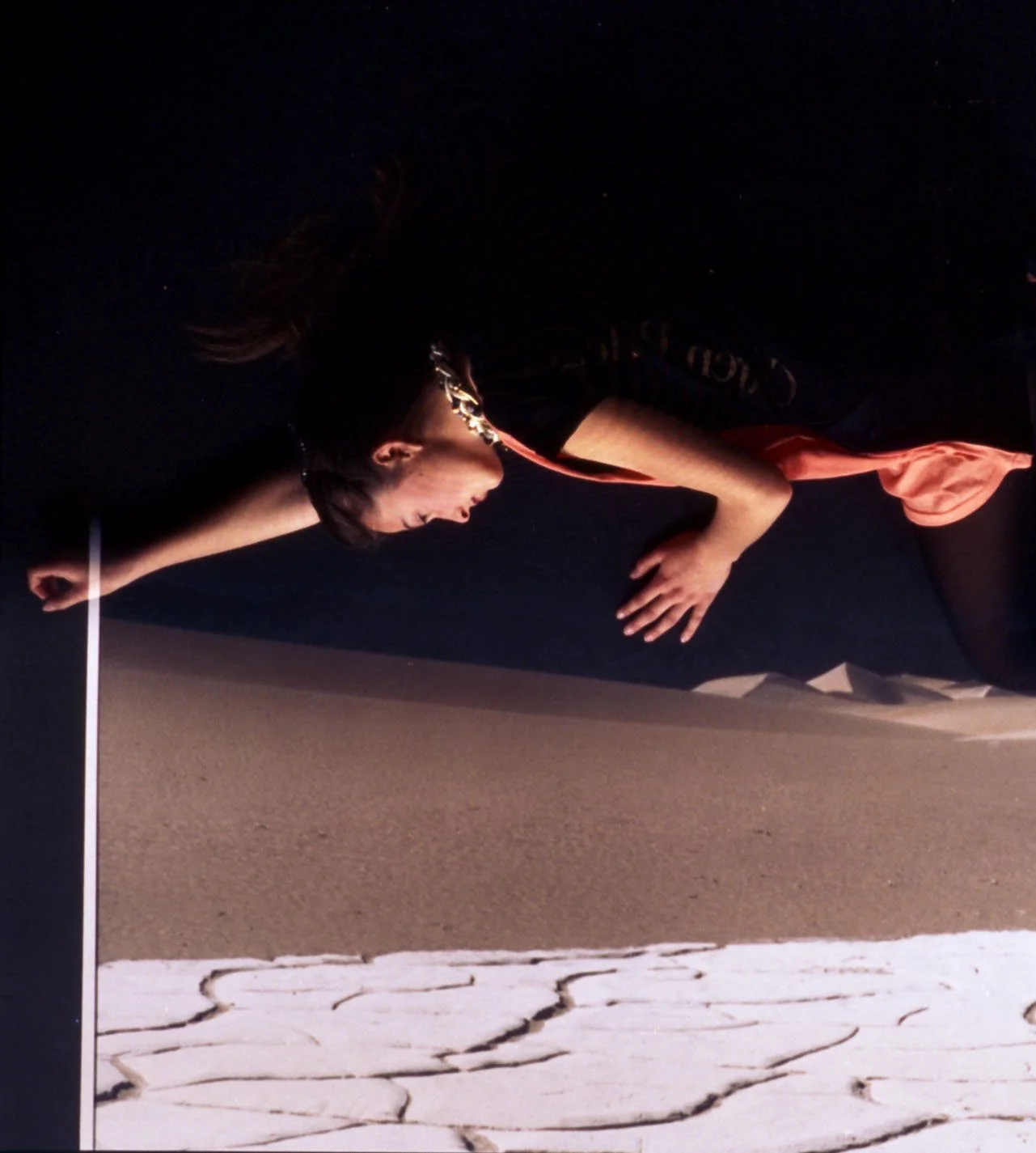 019_6.MAGIC VISION_EDITORIAL_004b_PA.jpg