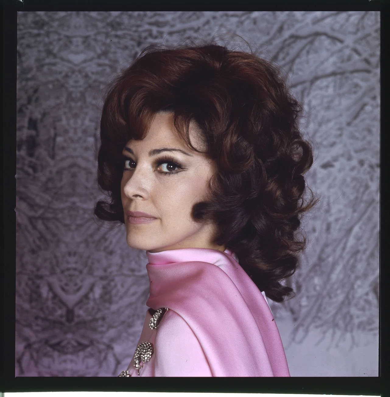 VON_3._019D_3.ARD-TV-SHOW IVAN REBROFF SHOW (ANNA MOFFO)_1972-1974 _001_PA.jpg