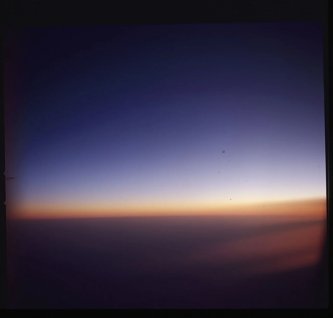 013_6.MAGIC VISION_EDITORIAL 007_PA.jpg