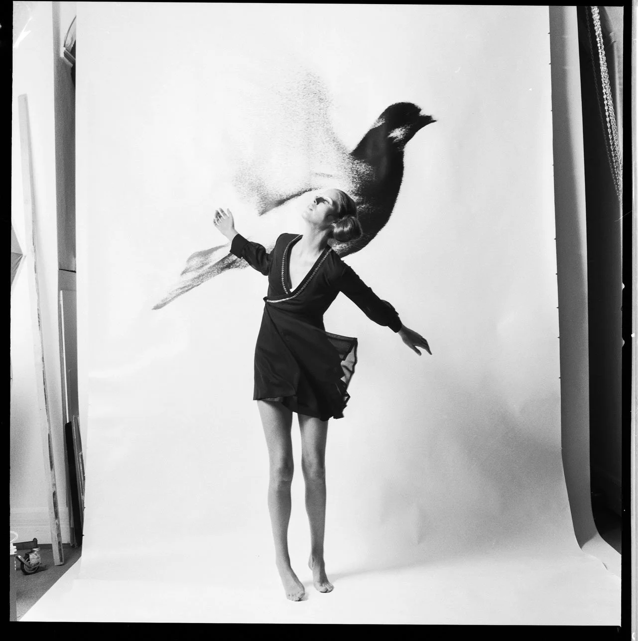 024_4.BLACK IS BEAUTYFUL-EDITORIAL (ALVILETTE 1968_69)_004_NEGATIV_PA.jpg