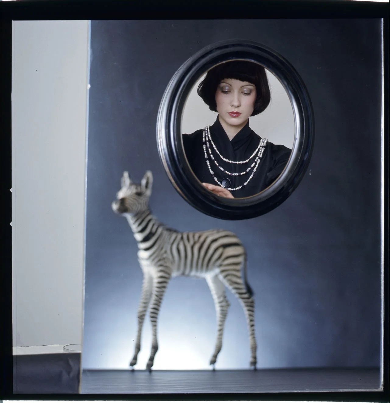 0627_26.DIOR JEWELRY_BEAUTY_COSMETICS_SCHÖFFEL PERLEN_002_PA.jpg