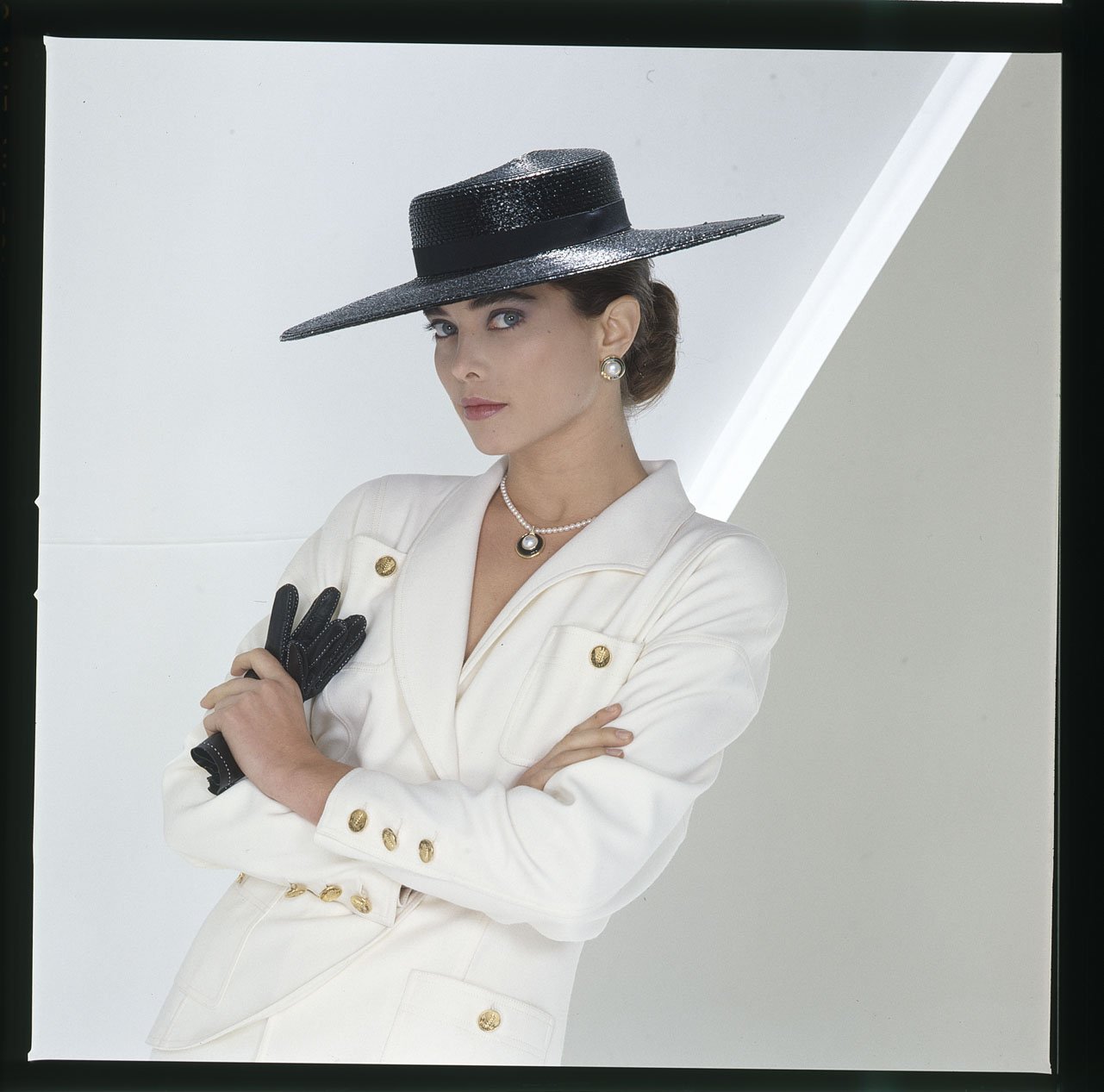 0779_26.DIOR JEWELRY_BEAUTY_COSMETICS_DIOR 1986_001 2_PA.jpg