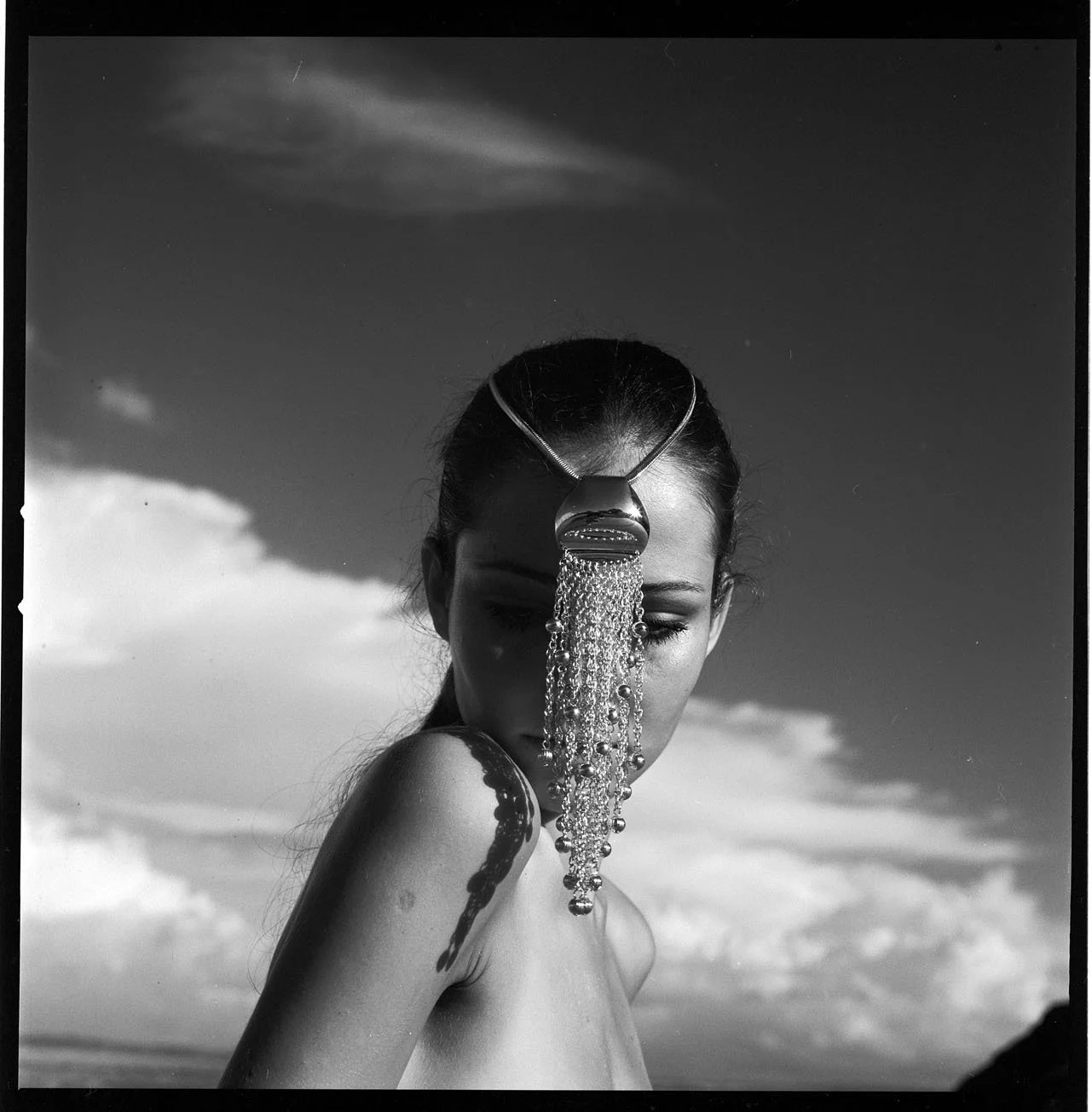 0816_26.DIOR JEWELRY_BEAUTY_COSMETICS_DIOR_008.tif NEGATIV_PA.jpg