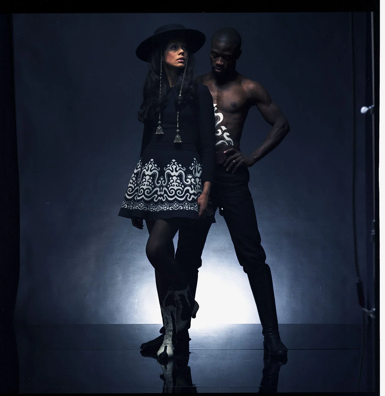 014_4.BLACK IS BEAUTYFUL-EDITORIAL (ALVILETTE 1968_69)_003_NEGATIV_PA.jpg