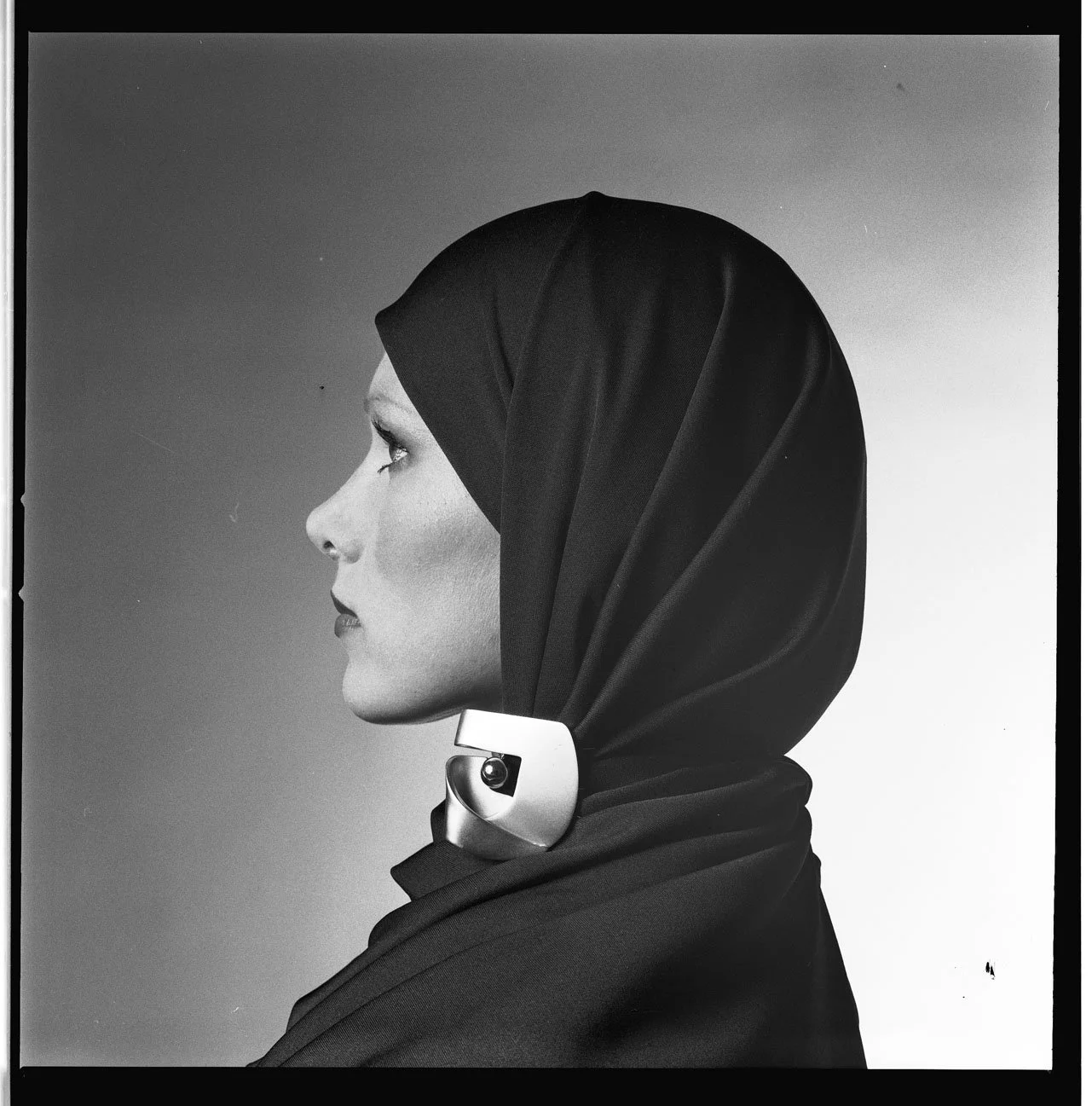 0158_26.DIOR JEWELRY_BEAUTY_COSMETICS_DIOR_001.tif NEGATIV_PA.jpg