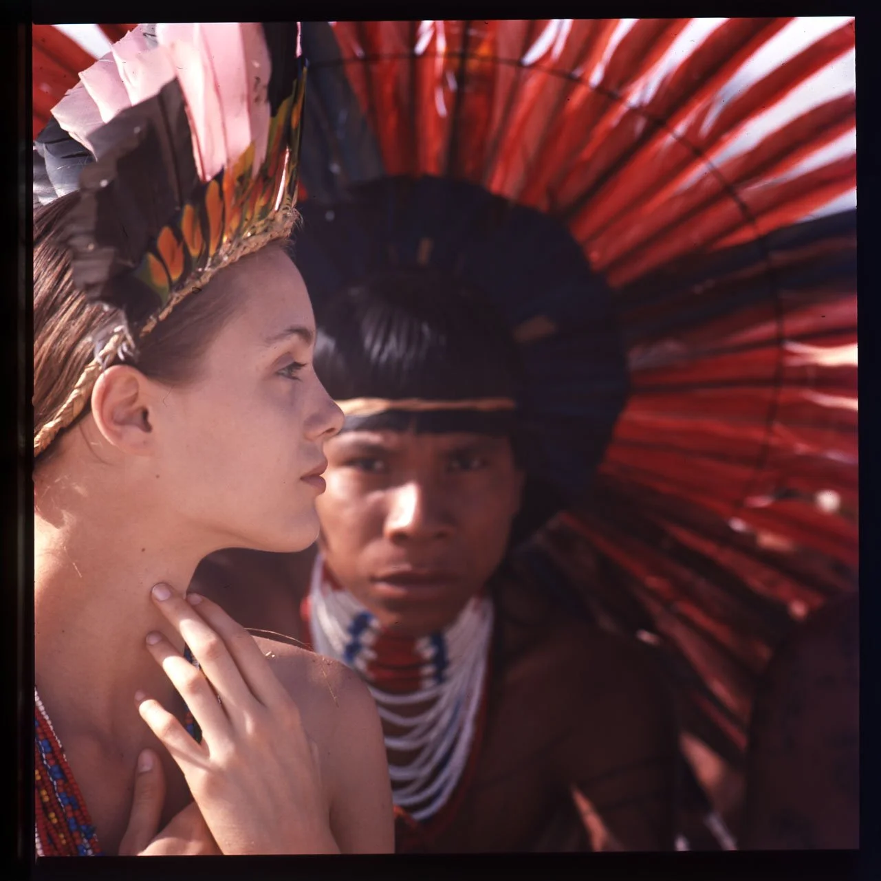 001_21.BRASIL_INDIOS_EDITORIAL_1971-74_026_PA.jpg