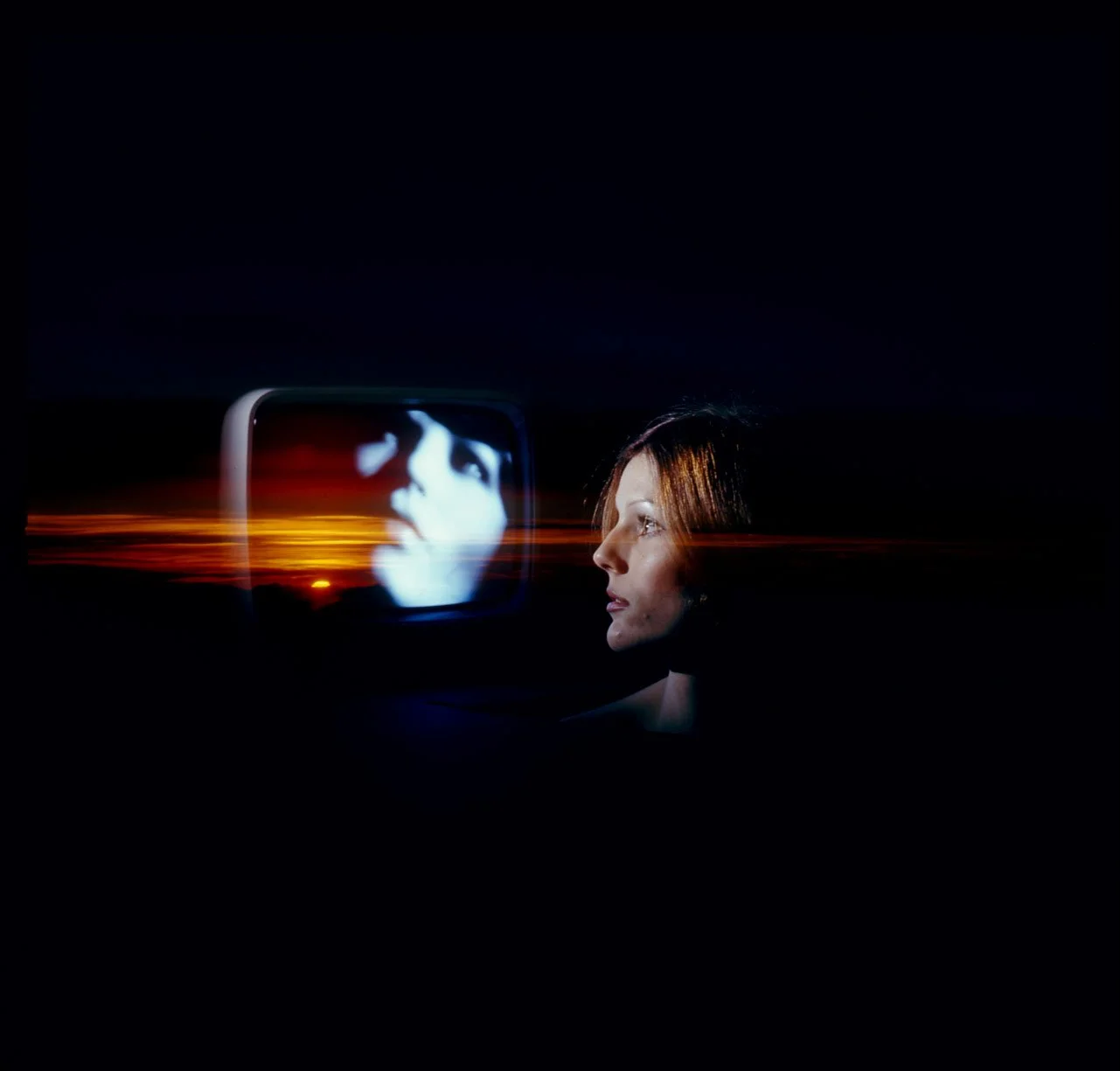 016_6.MAGIC VISION_EDITORIAL 001_PA.jpg