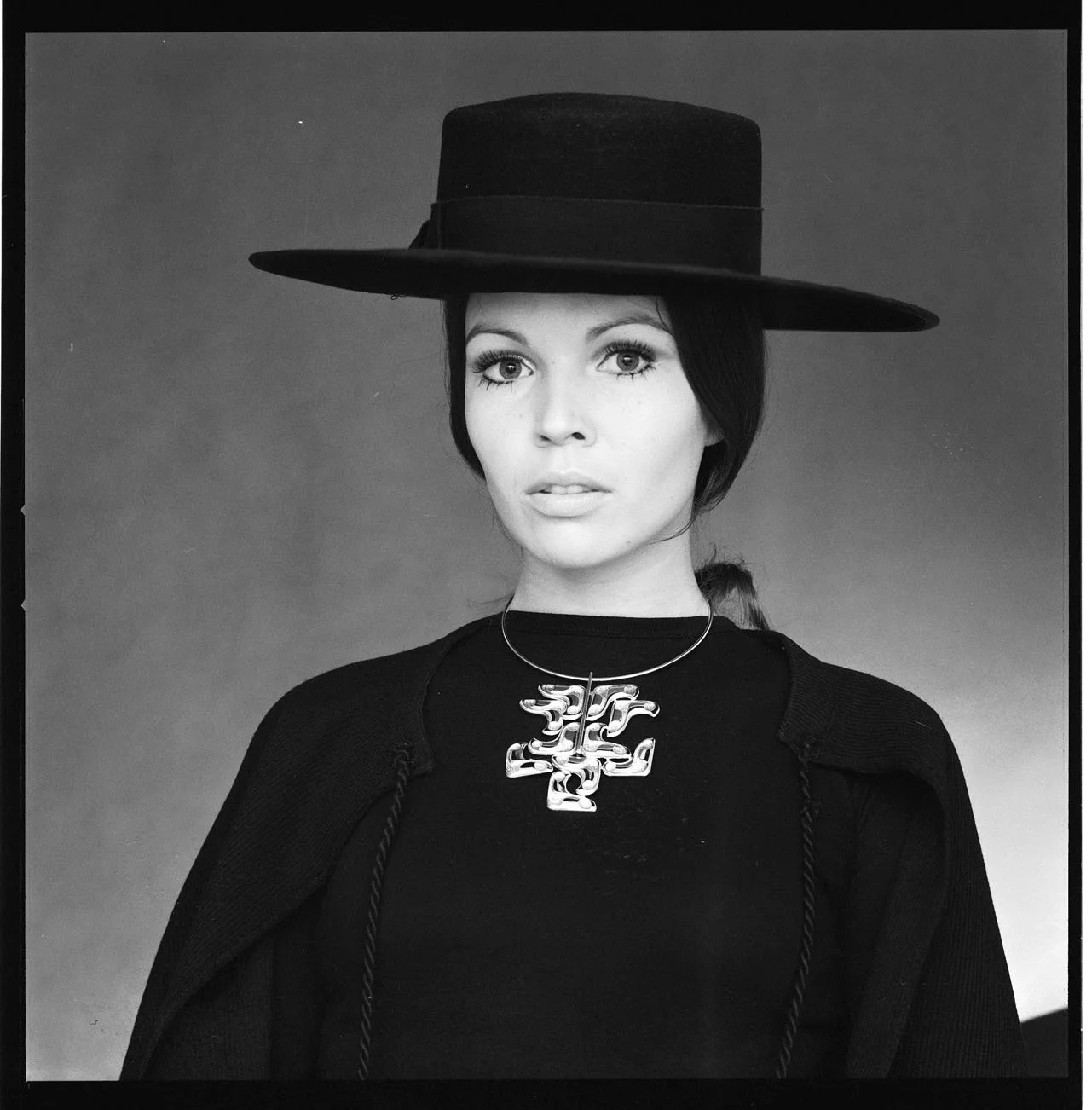 0101A_26.DIOR JEWELRY_BEAUTY_COSMETIC1S_007.tif NEGATIV_PA.jpg