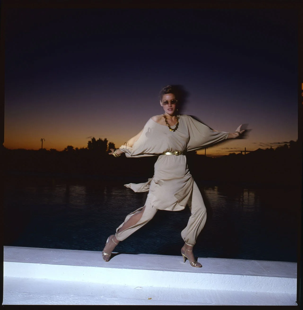 001_16.FASHION-LEVA-EDITORIAL (1979) 005_PA.jpg