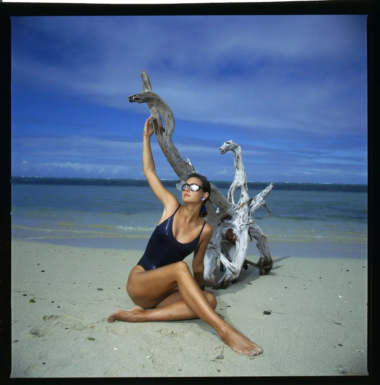 018_32. BODY_LOOK + LINGERIE_ALBA 1985_002_PA.jpg