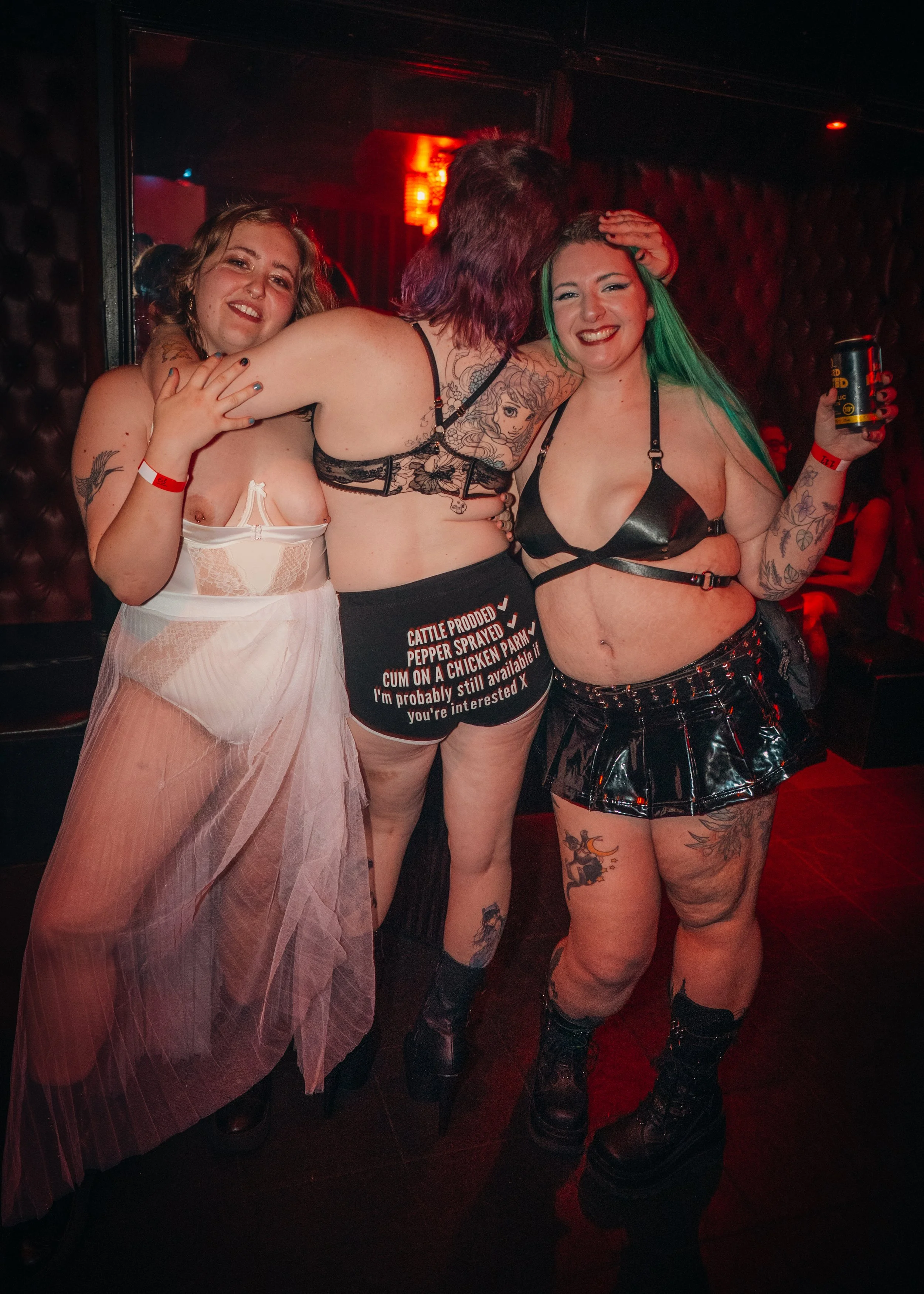 Rave Temple NW-8975.jpg
