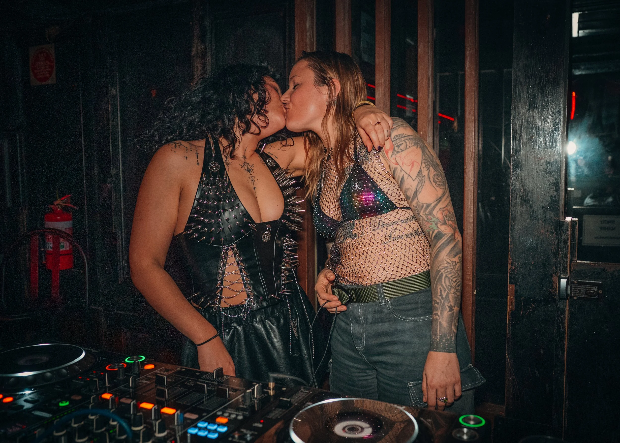 Rave Temple NW-9692.jpg