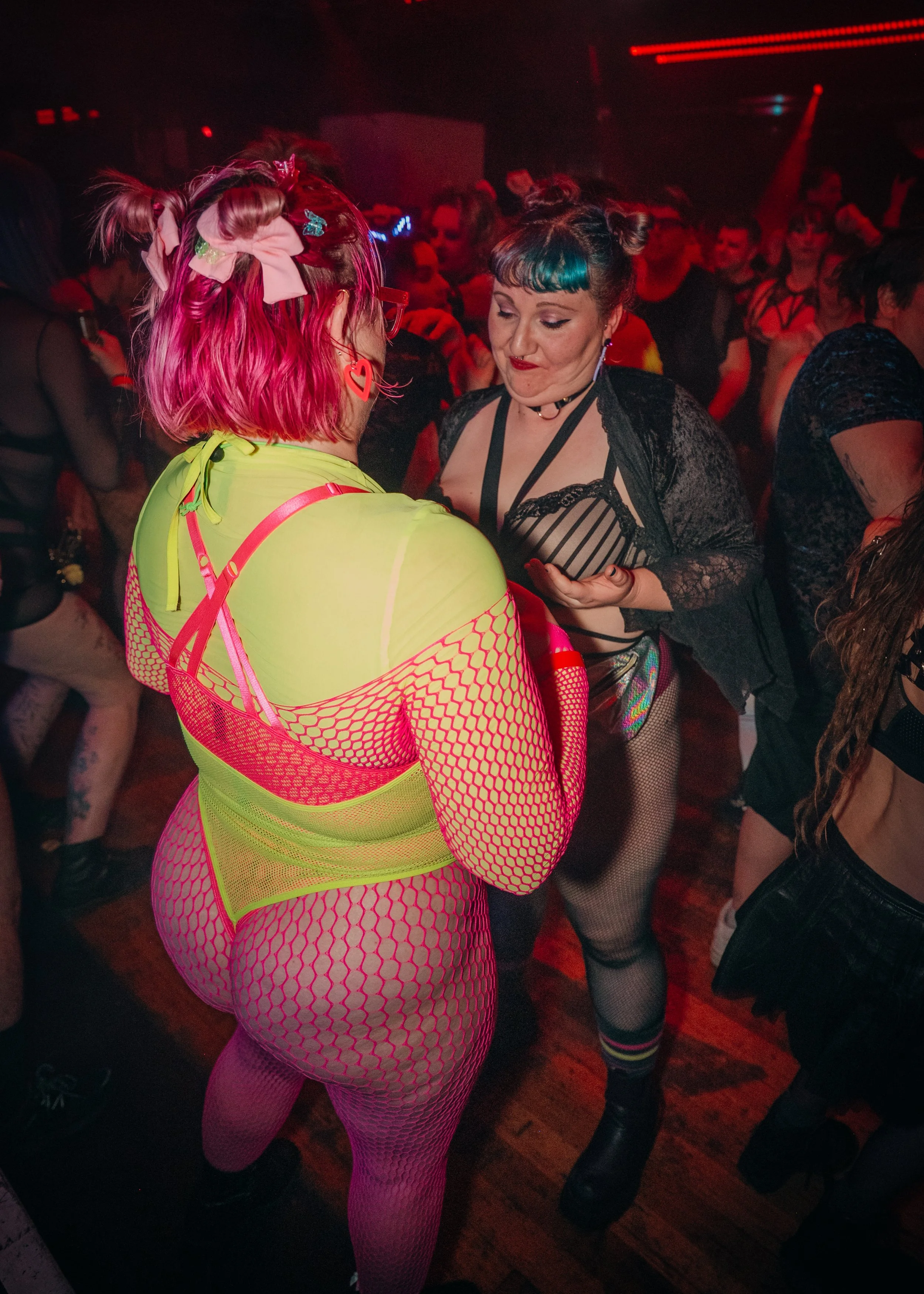 Rave Temple NW-9445.jpg