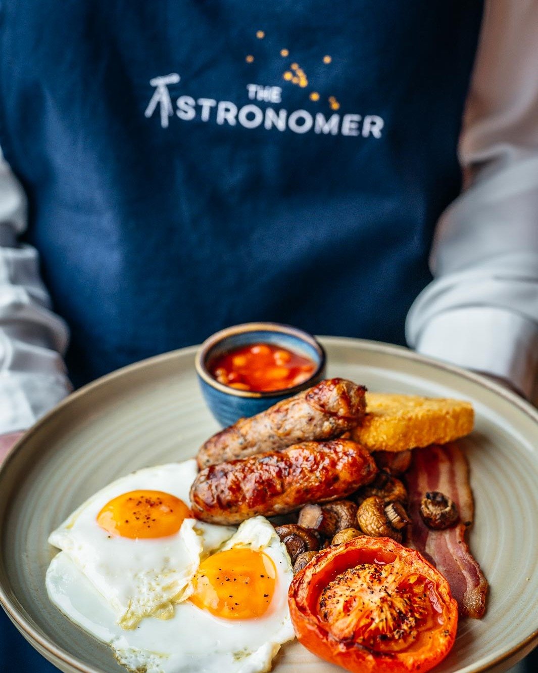 Serving breakfast seven days a week 🍳

Our breakfast isn't just for hotel guests - join us any day for a create your own full English and a range of &agrave; la carte menu offerings including smashed avocado and Eggs Royale.

Book in via our #linkin