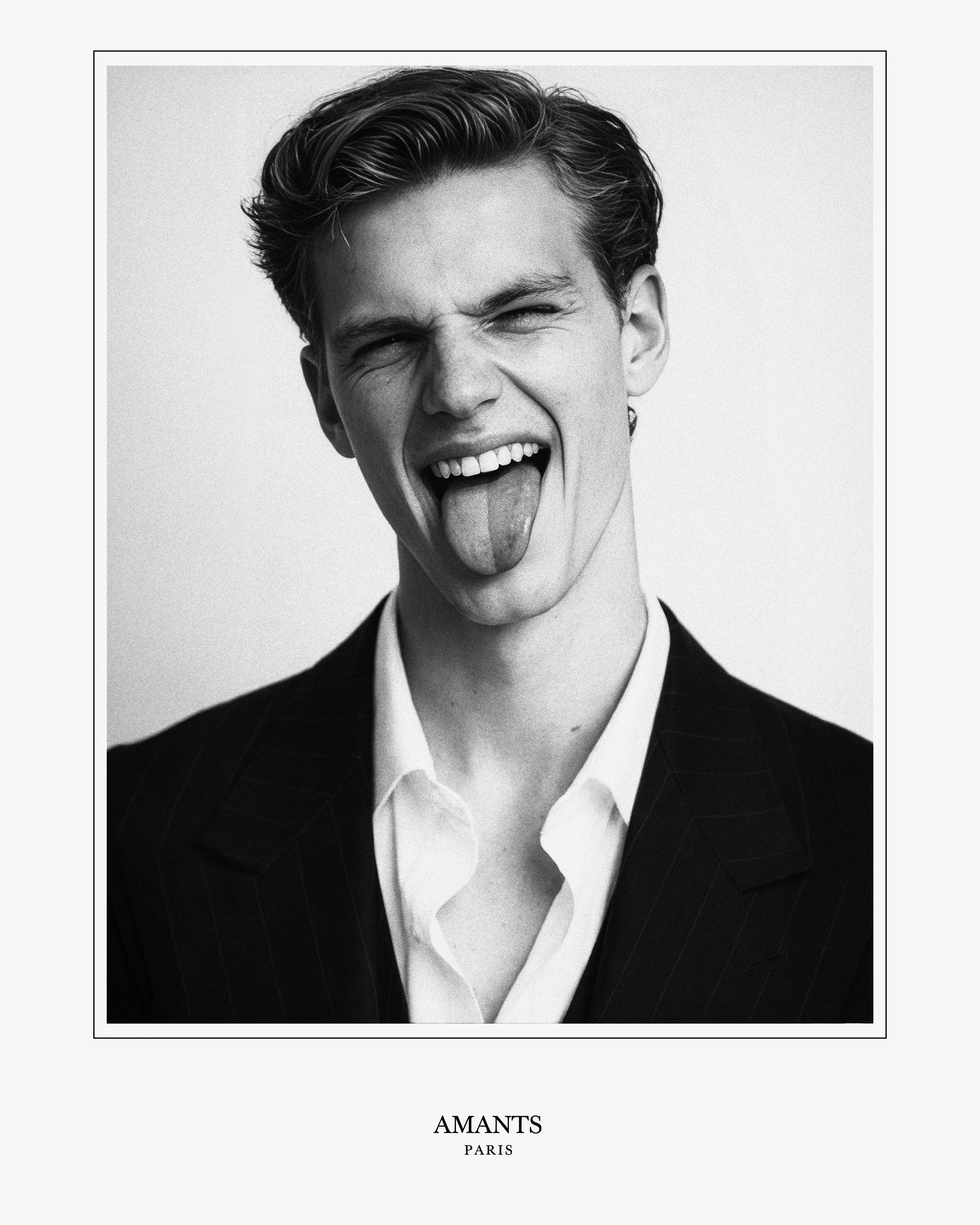 AMANTS PARIS - Tailoring Study

Series of black and white studio photographs documenting bespoke silhouettes and sartorial construction.
Focused on proportion, structure, and material presence.