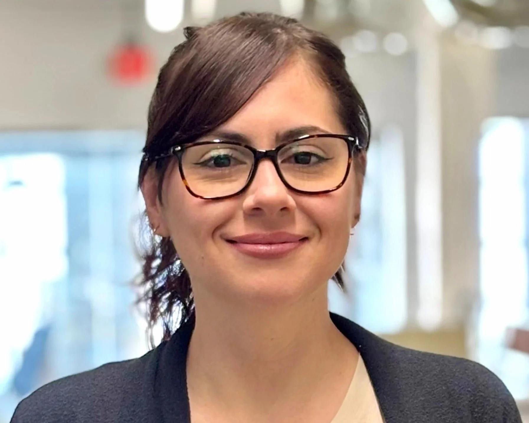 Deidre Rivera headshot