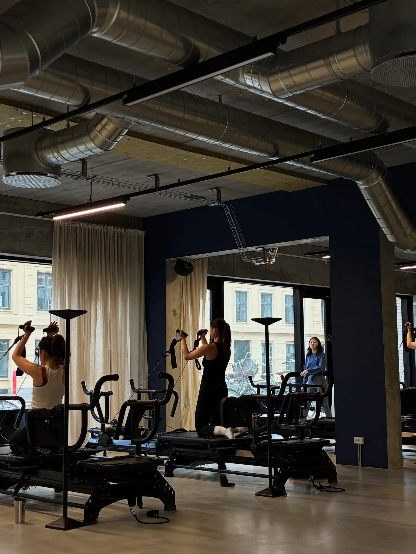 Lagree Sweat & Connect