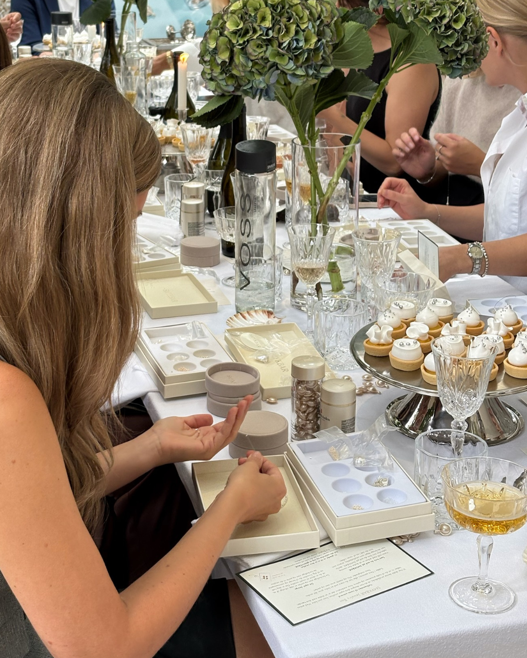 SMYK & Swirl - Sparkling Wine x Jewellery Making