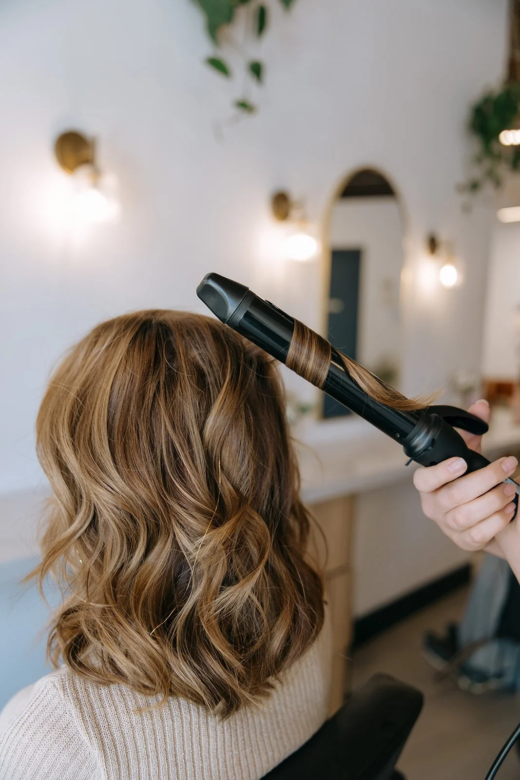 JSP_Onee Salon-139-CT6A2425_websize.jpg