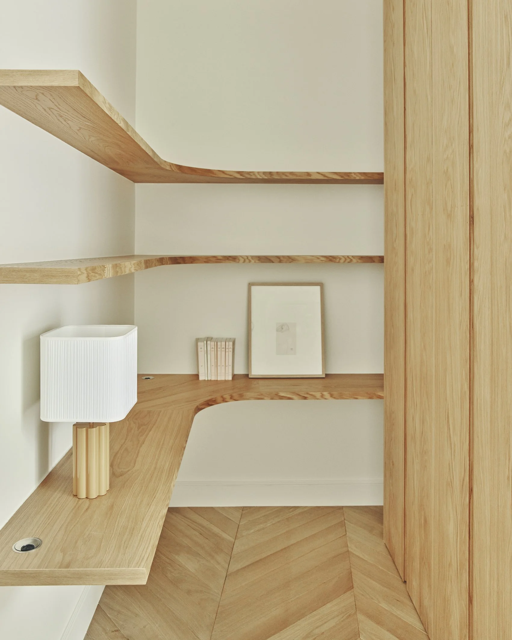 ANGEL VICTOR HUGO63366.jpg