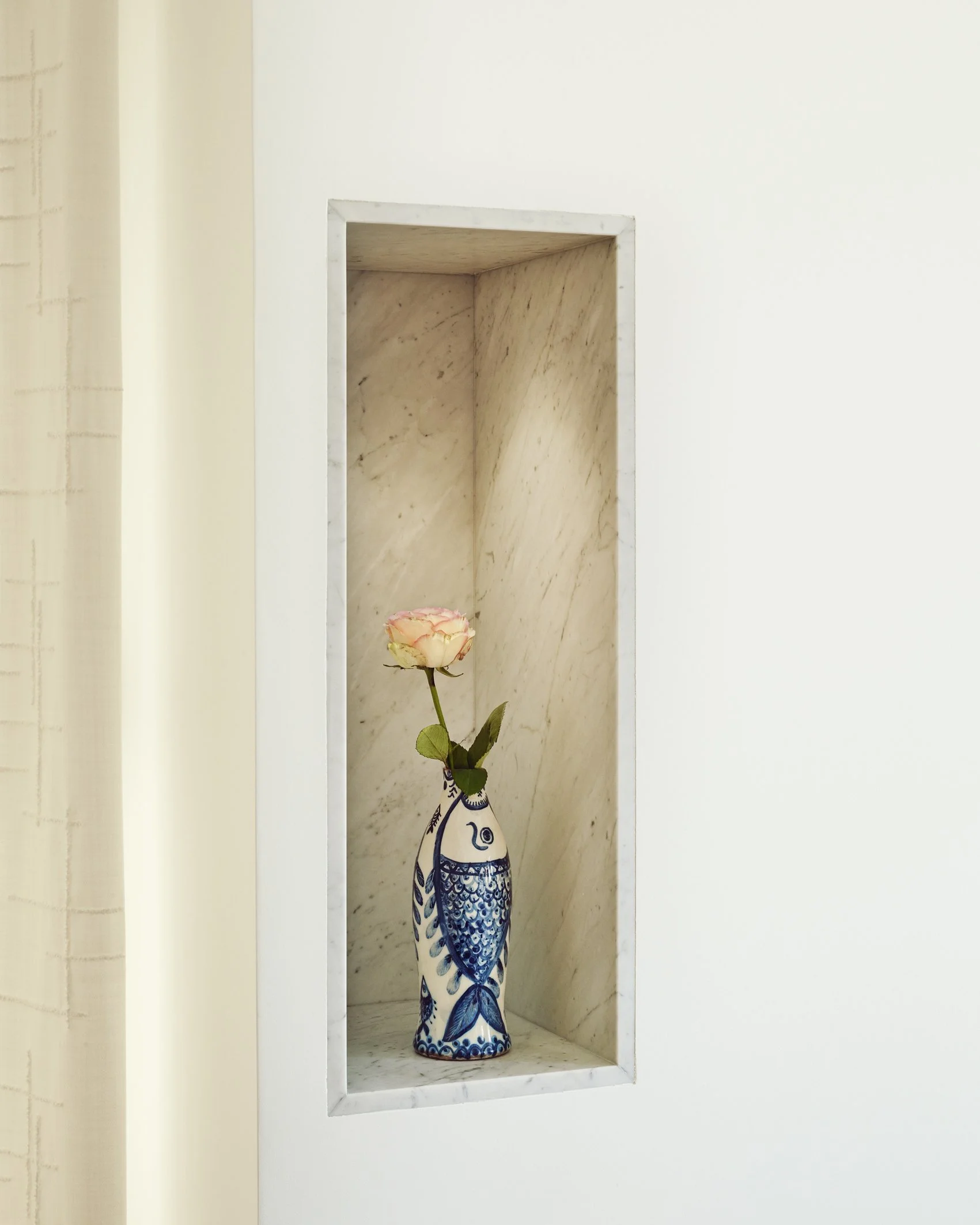 ANGEL VICTOR HUGO63232 1.jpg