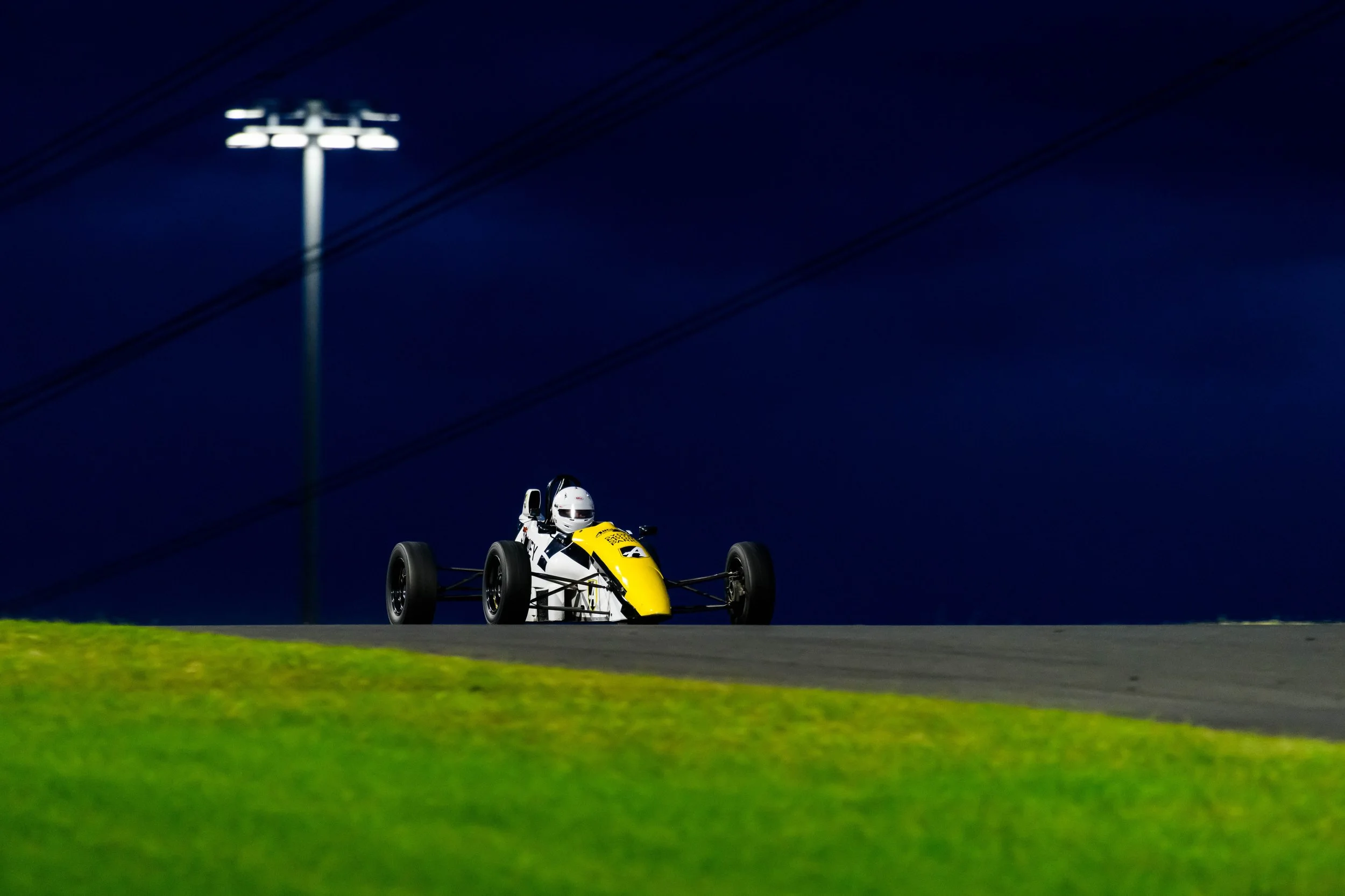CAR_9375.jpg