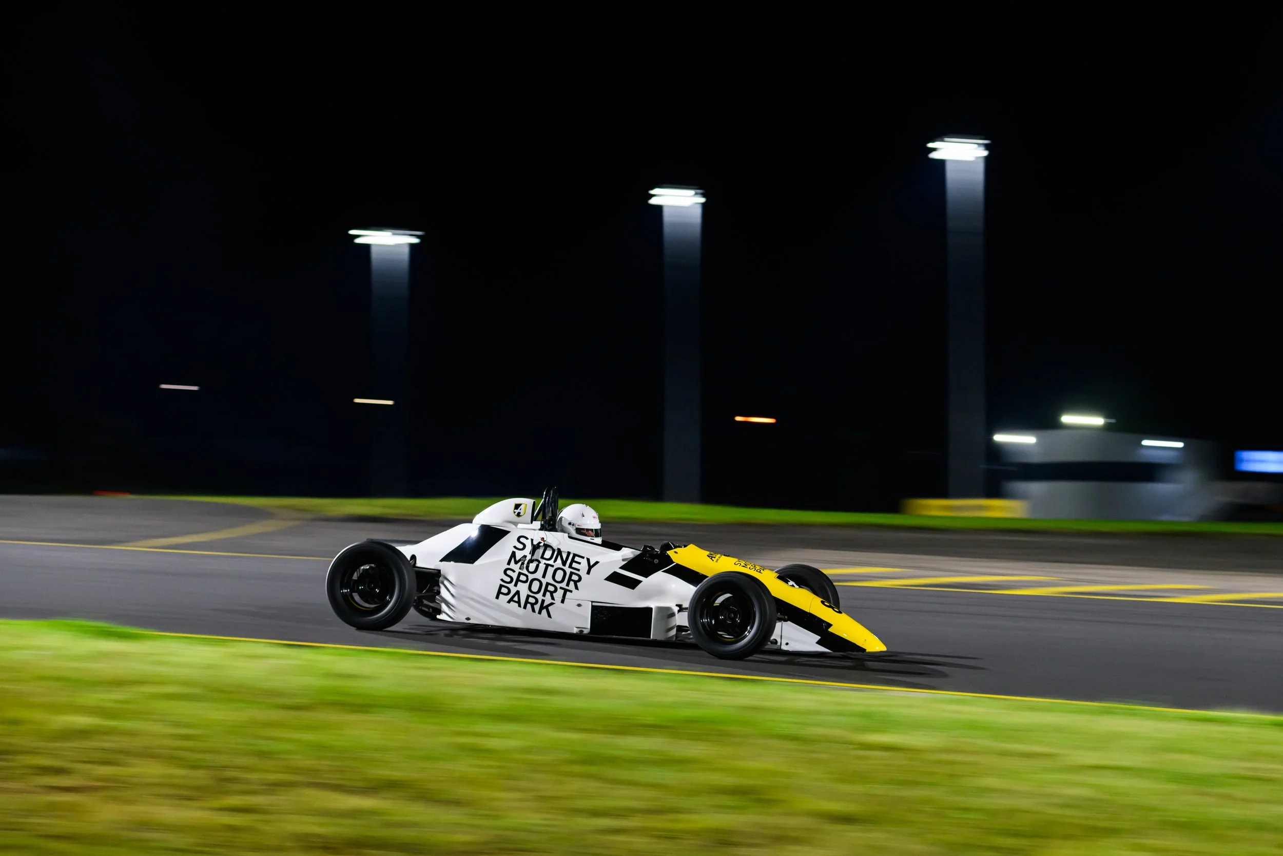 CAR_0559.jpg