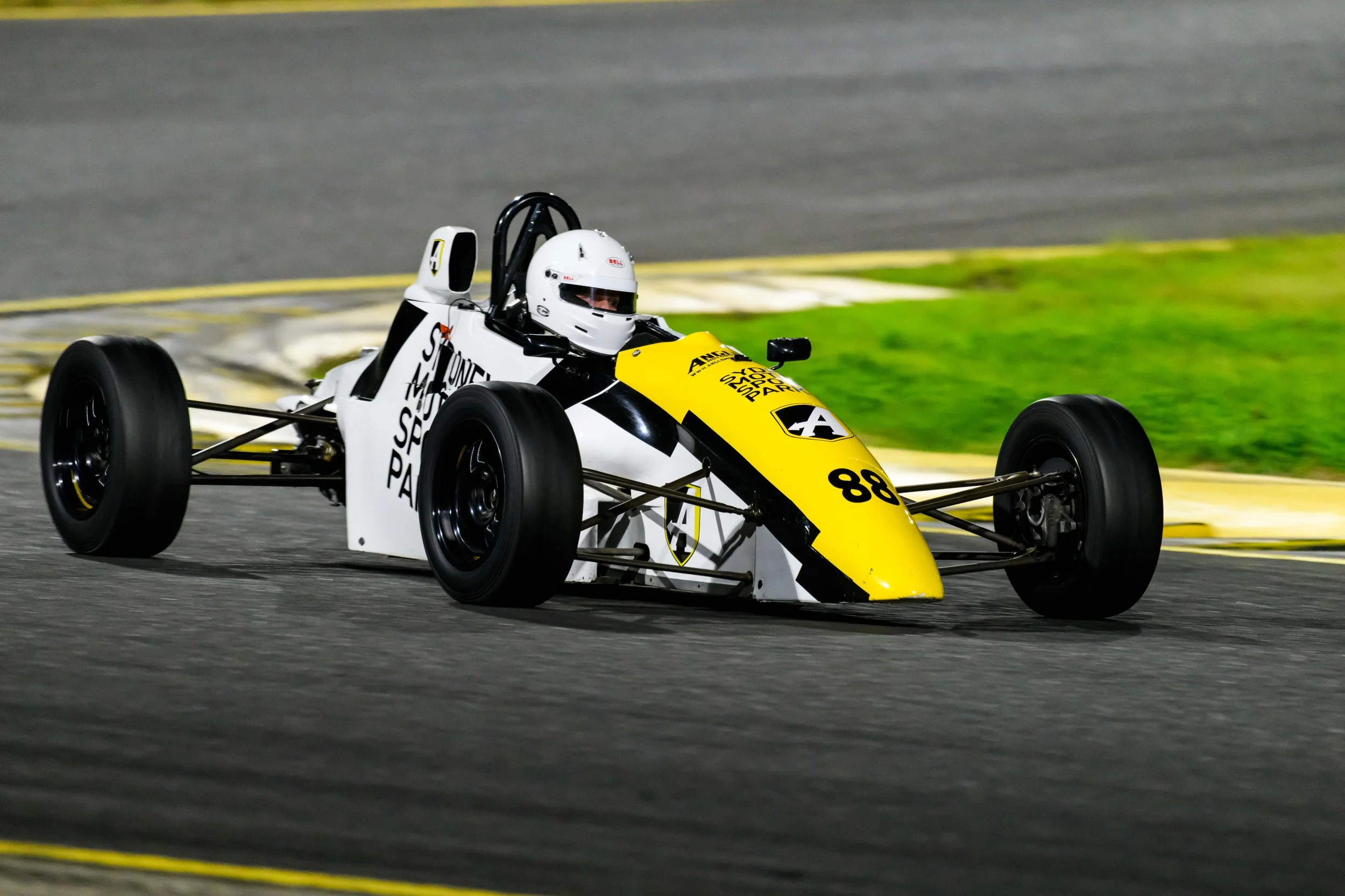 CAR_1540.jpg