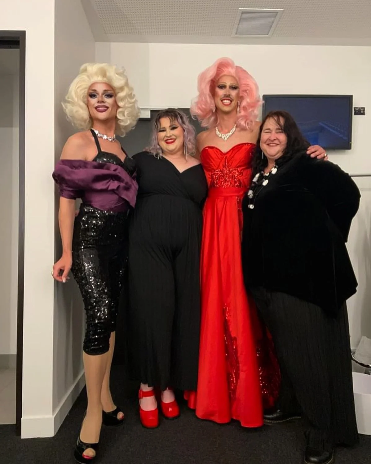 Charlee&rsquo;s Angels 💖

Live at The Counts, Melbourne Cabaret Festival Roadshow Cabaret Hour, Monash University. Wow. It was an absolute privilege and a pleasure to perform last night. Thank you so much for having me. 

Thank you to my exquisite a