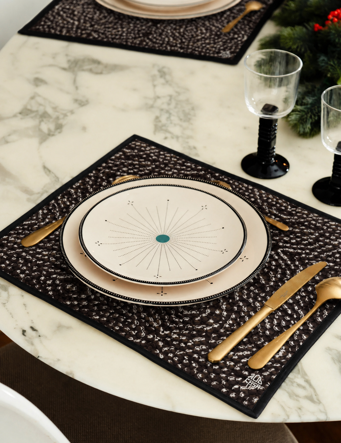 SET DE TABLE - CAVIAR NOIR