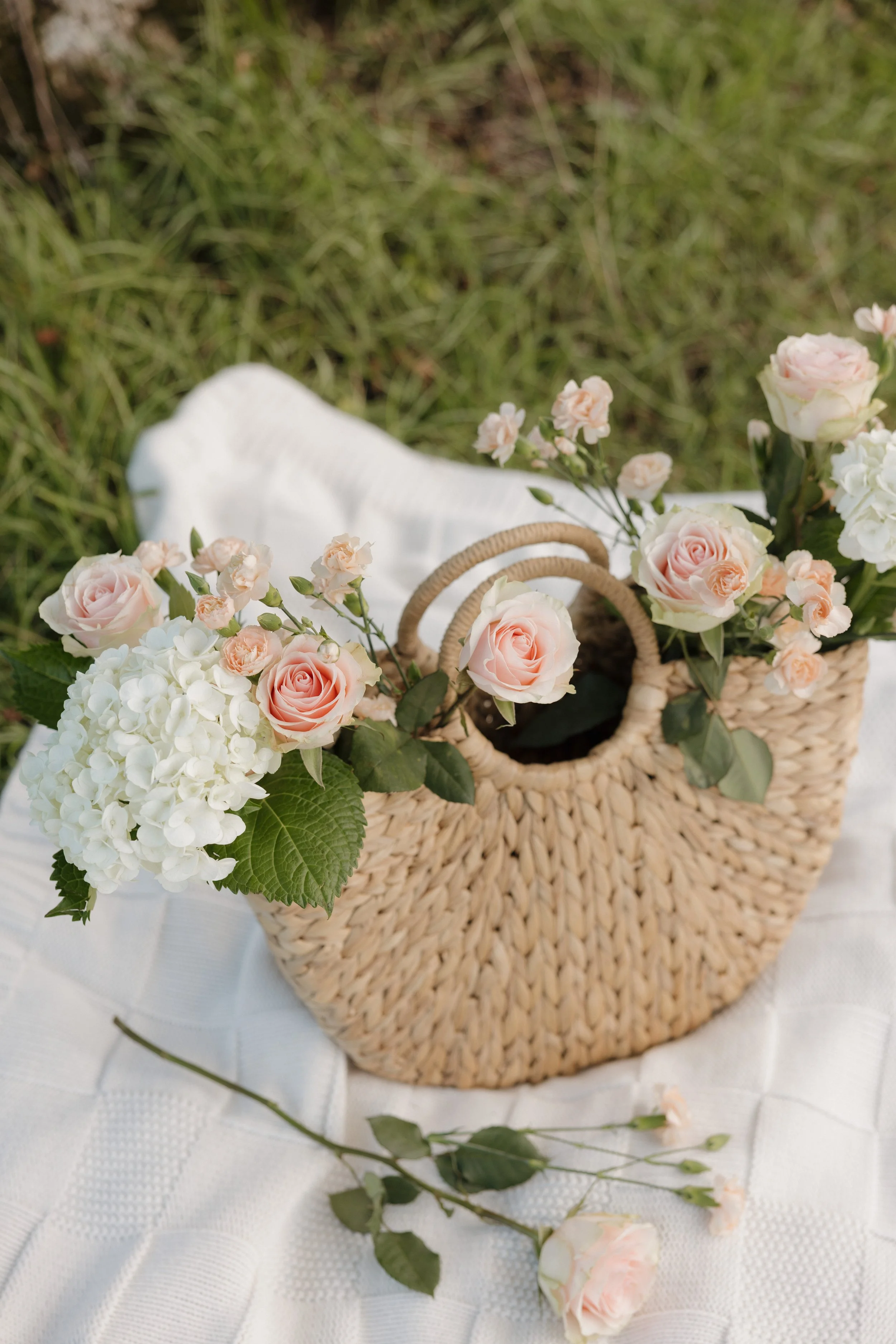 Abby, Zuri, and Capri- Mommy and me & cake smash-3.jpg