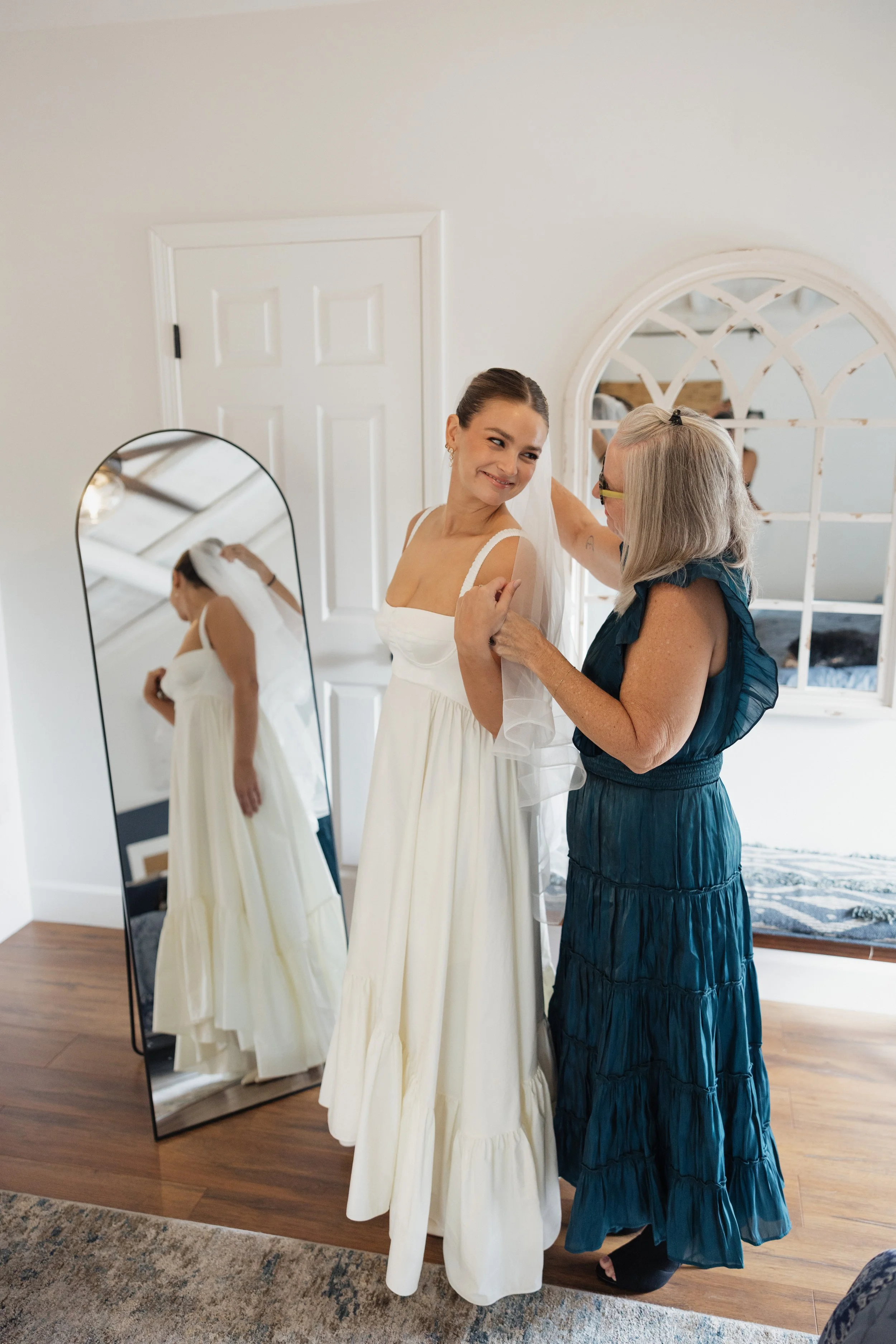 Taylor and David- Details-Getting Ready-142.jpg