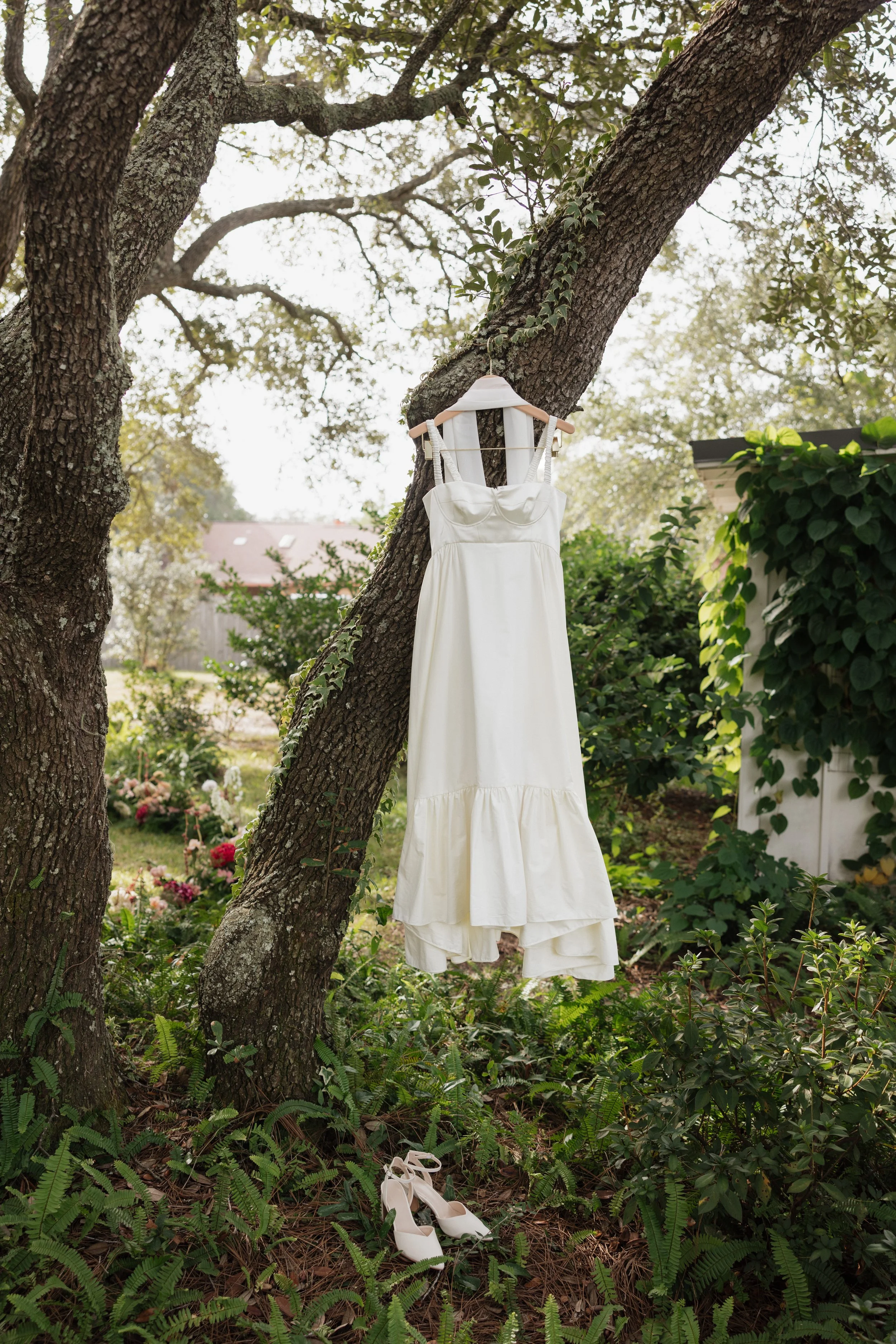 Taylor and David- Details-Getting Ready-45.jpg