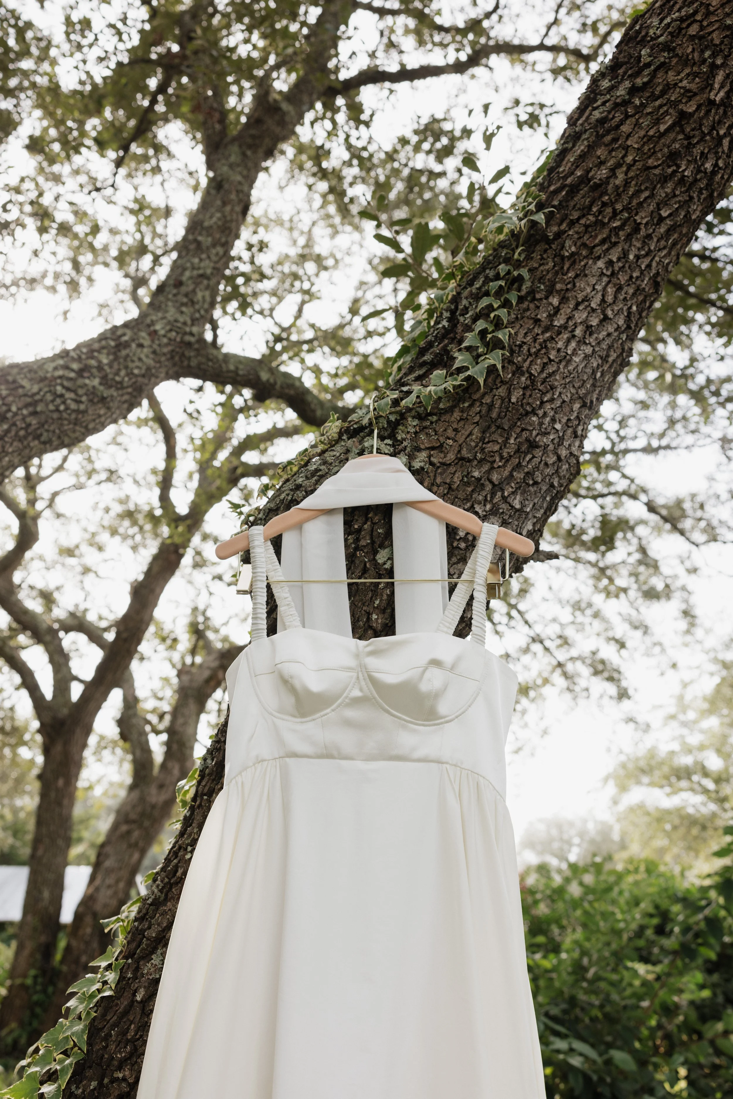 Taylor and David- Details-Getting Ready-49.jpg