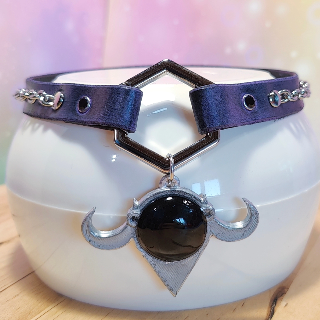 Choker shadowheart.png