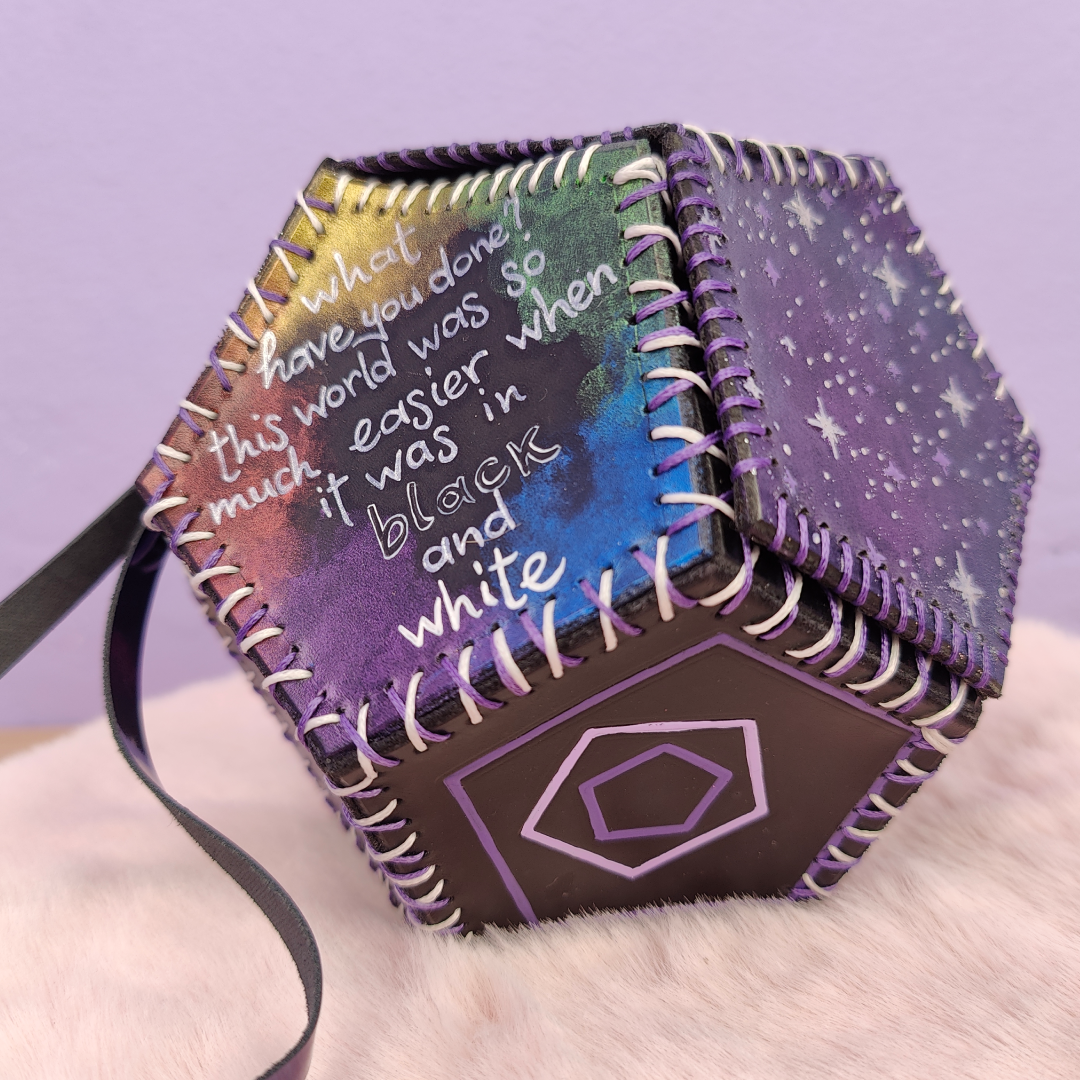 Essek 2.0 dice bag.png