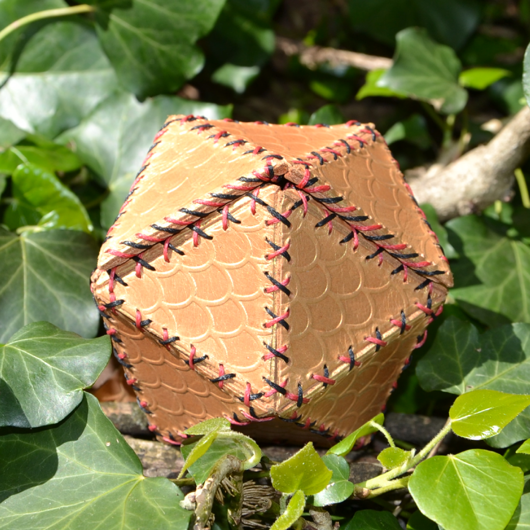 Gold dragon dice bag 1.png