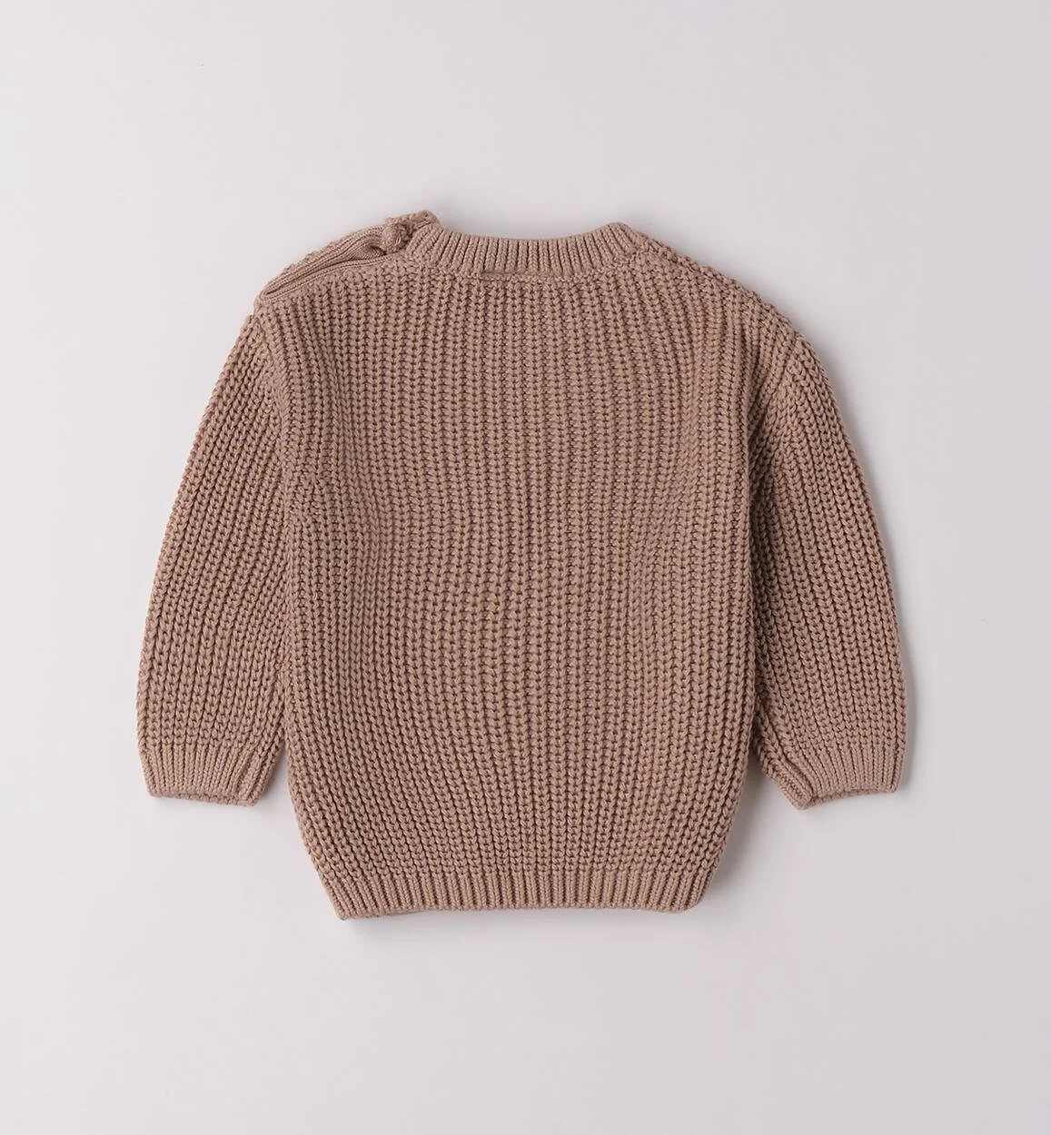 maglione-per-neonato-tortora-dettaglio-03-0064f03900-0928.jpg