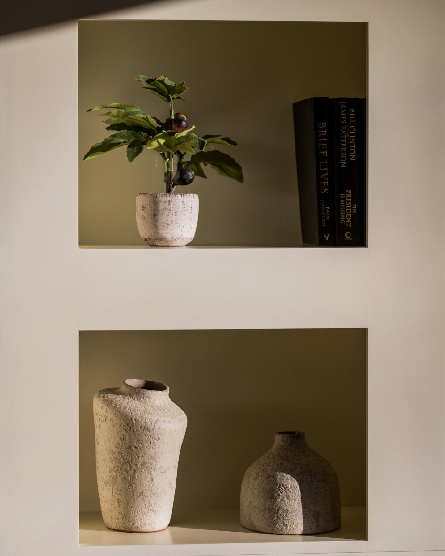 A house becomes a home when it&rsquo;s filled with the pieces you love. 

Ready for your beautiful art to take its place. ✨

Visit Robertson Homes to start your next chapter.