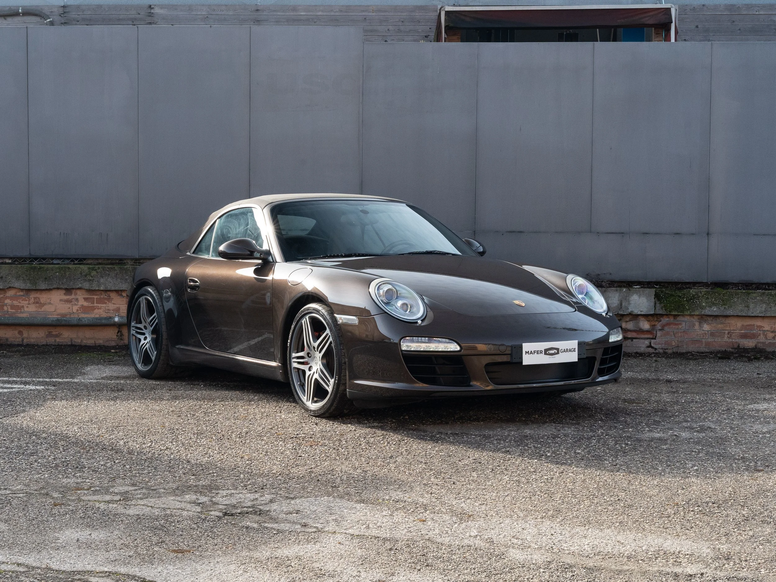 PORSCHE 997.2 CARRERA S - MACADAMIA - COCOA