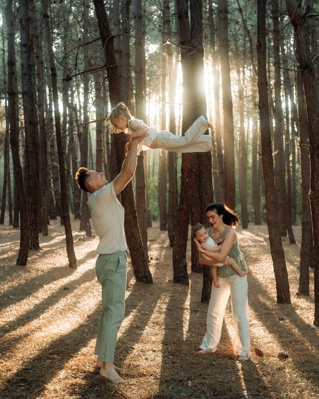 Happy together! #sonyalpha #sonycreator #Alpha7IV #gmaster #sonygm #sony50mm12gm #семейнафотосесия #семейниснимки #фотосесия