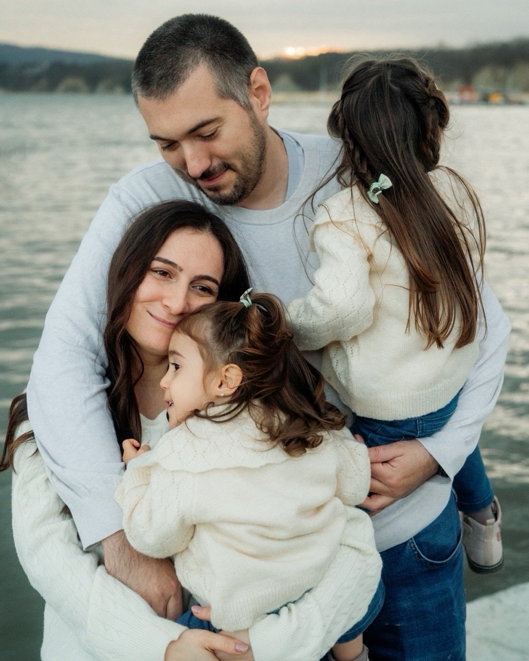 Happy Together!

#sonycreator #familyphotoshoot #семейнасесия #семейниснимки #фотограф