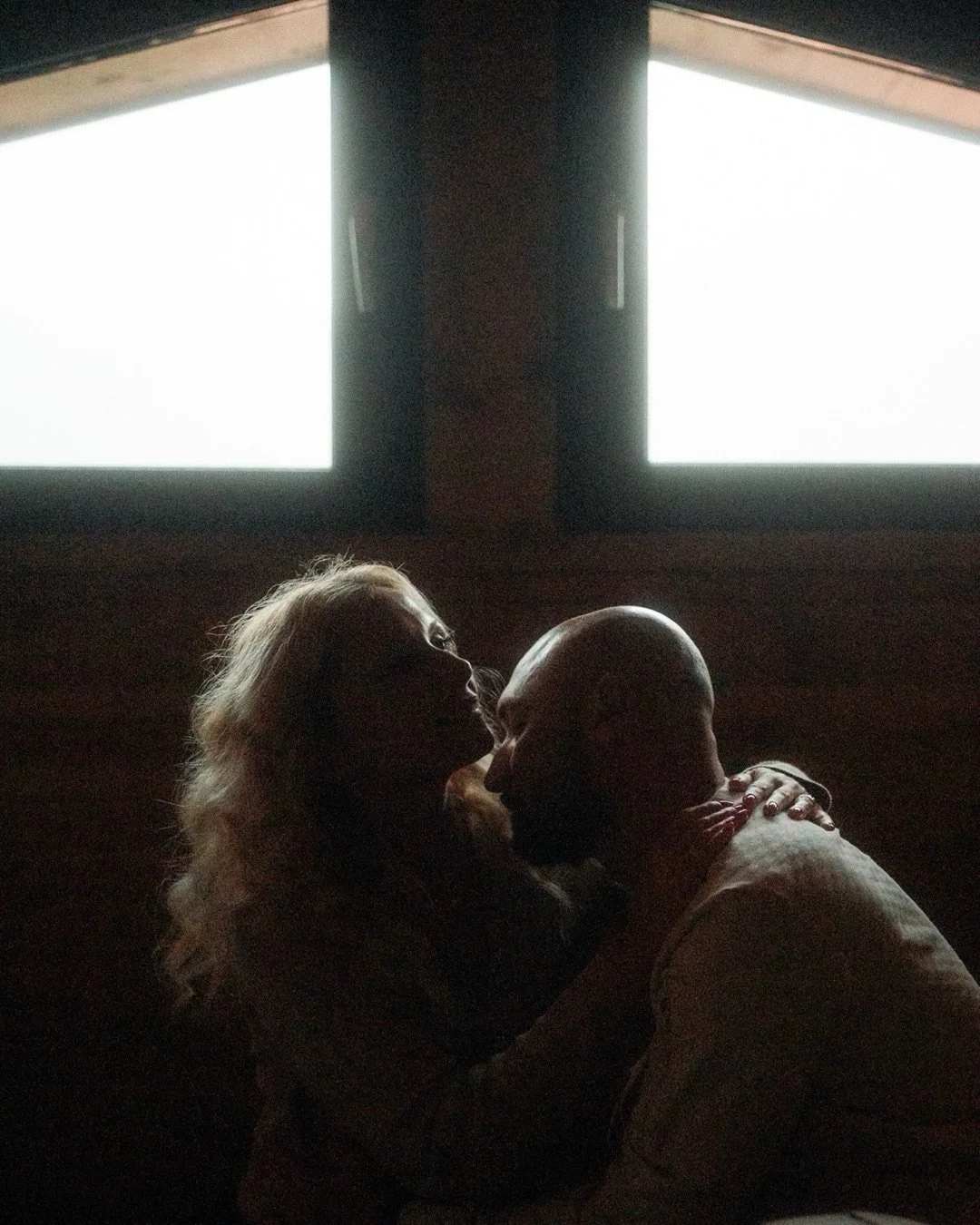 Малко от последния уъркшоп &lsquo;Между два свята&rsquo; в Хвърчило до Габрово.  Следващият уъркшоп ще бъде 14-19 април в Легендите до Габрово и има още свободни места! Заедно с Христо Лазаров ви потапяме в магичния свят на фотографията и видеото с е