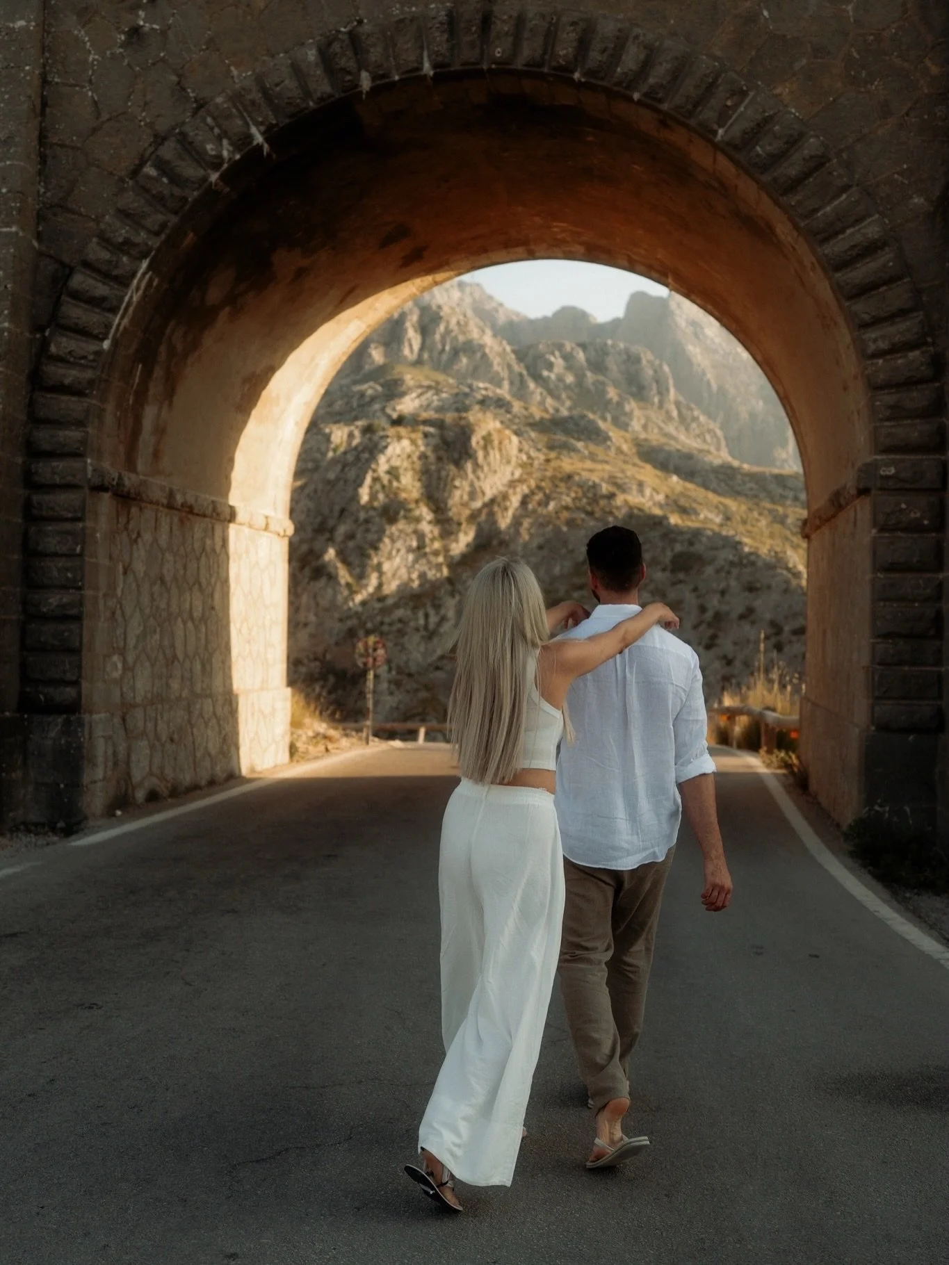 J&amp;M Wedding in Mallorca.
Сватбата на Ю&amp;М в Майорка
Няколко дни, не само сватба, а преживяване.
Дните около сватбата.
Има и влог в канала в YouTube!
Няколко дни, не само сватба, а преживяване.
Можете да разгледате цялата история в сайта.

 #so