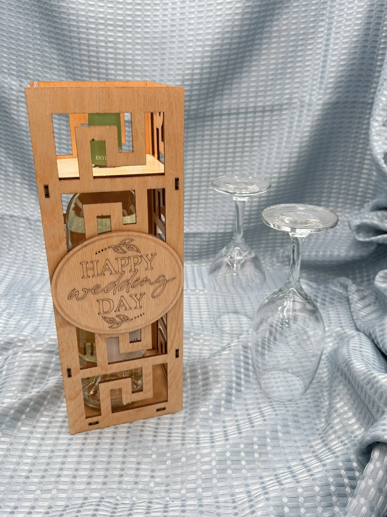 Wine Gift Box "Happy Wedding Day!"