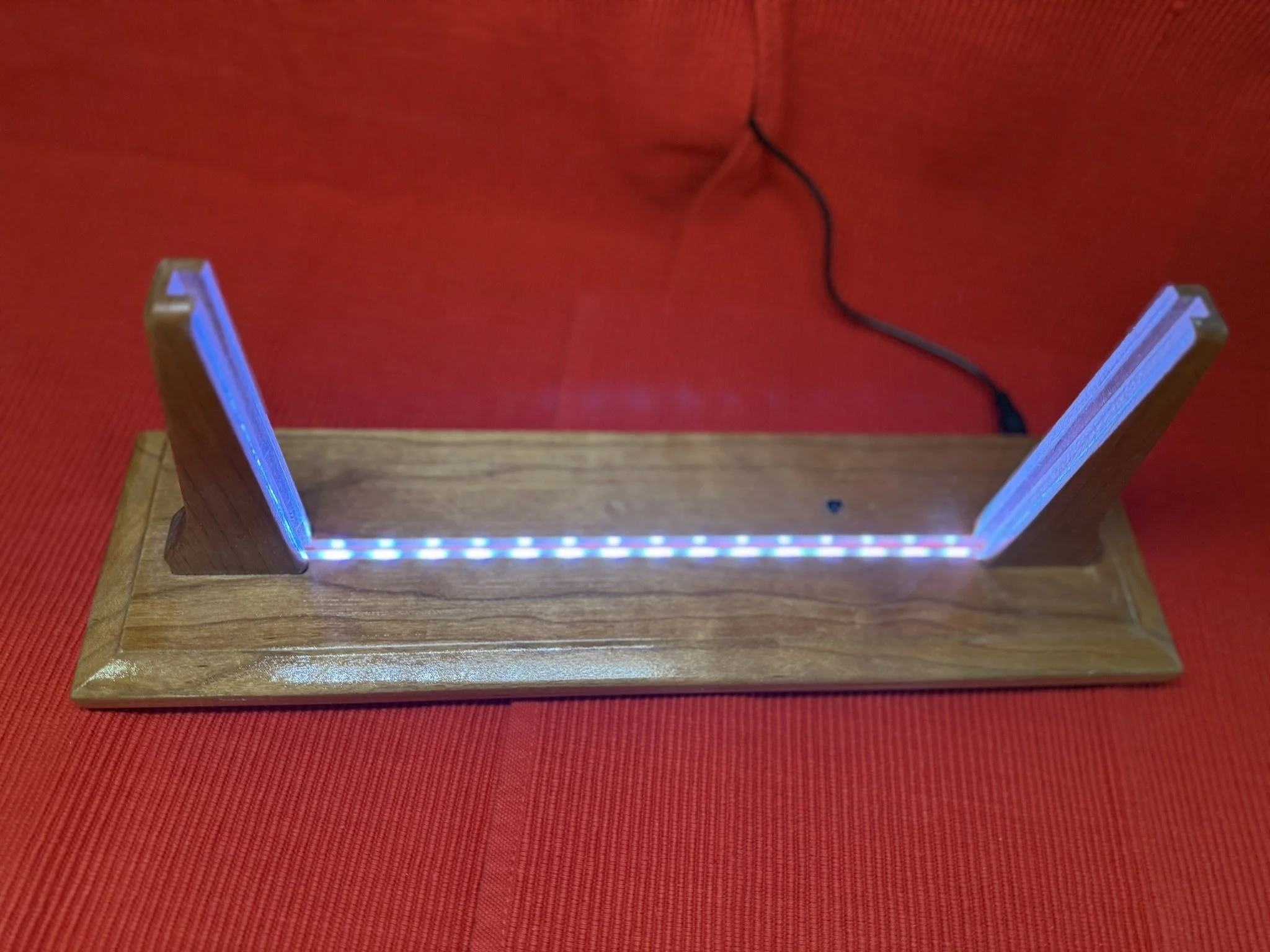 Horizontal Acrylic Light Base Light.JPEG